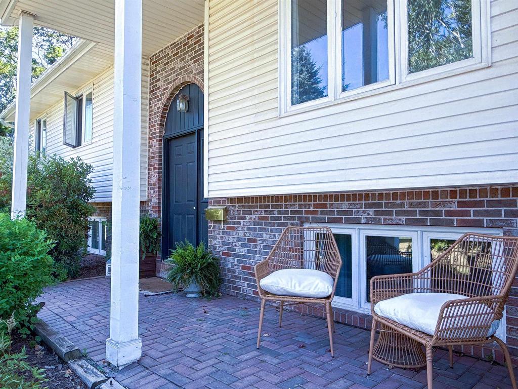 












2 Regal Avenue

,
Charlottetown,




PE
C1A 8B2

