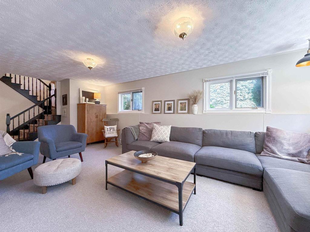 












2 Regal Avenue

,
Charlottetown,




PE
C1A 8B2

