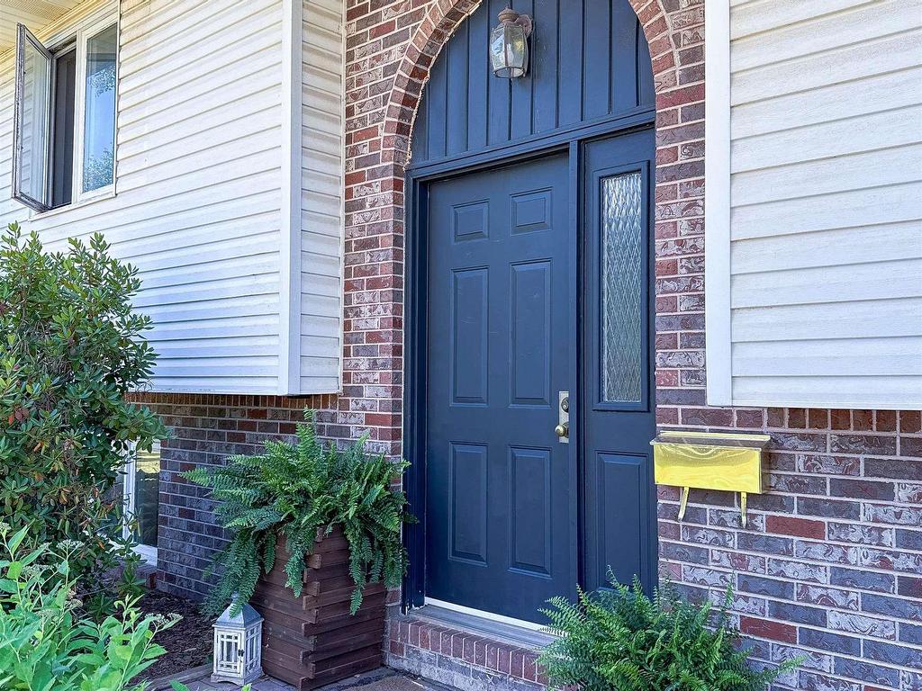 












2 Regal Avenue

,
Charlottetown,




PE
C1A 8B2

