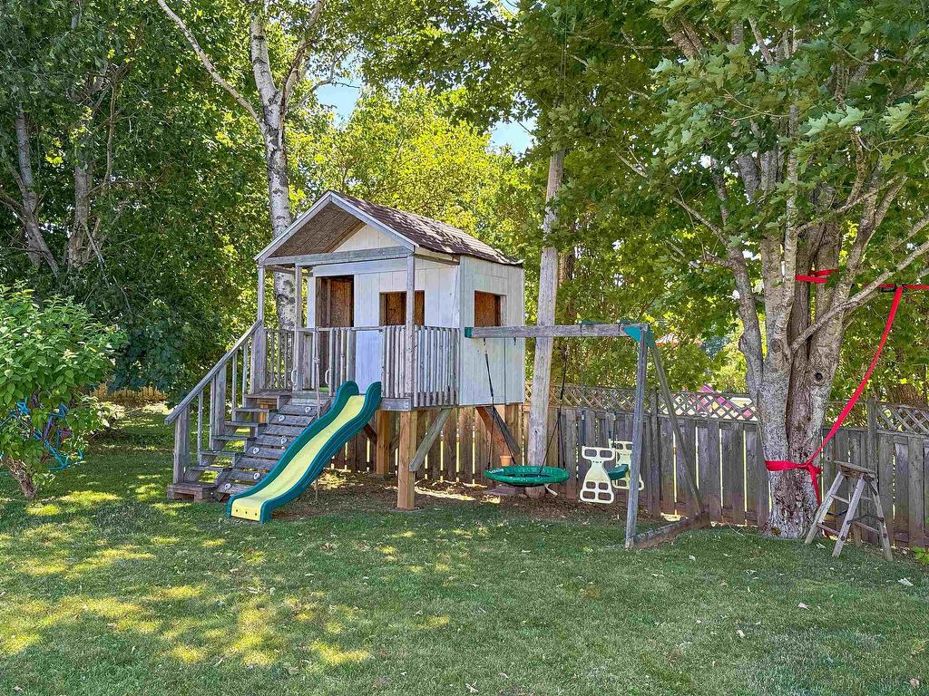 












2 Regal Avenue

,
Charlottetown,




PE
C1A 8B2


