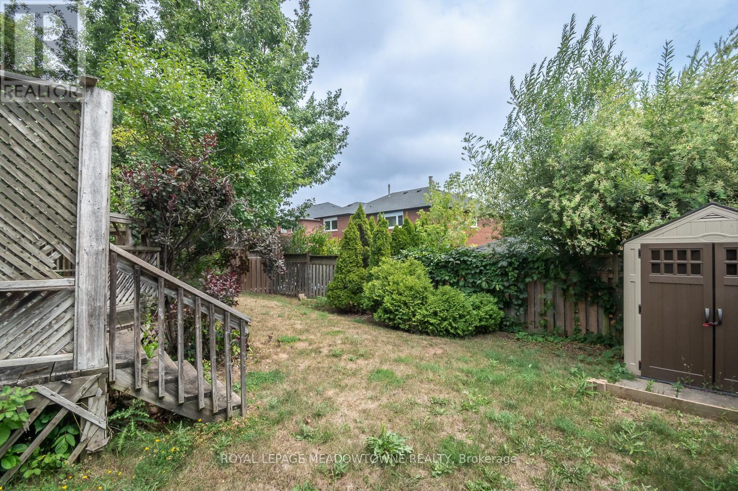 












52 RIVER OAKS BOULEVARD E

,
Oakville,




Ontario
L6H4C3

