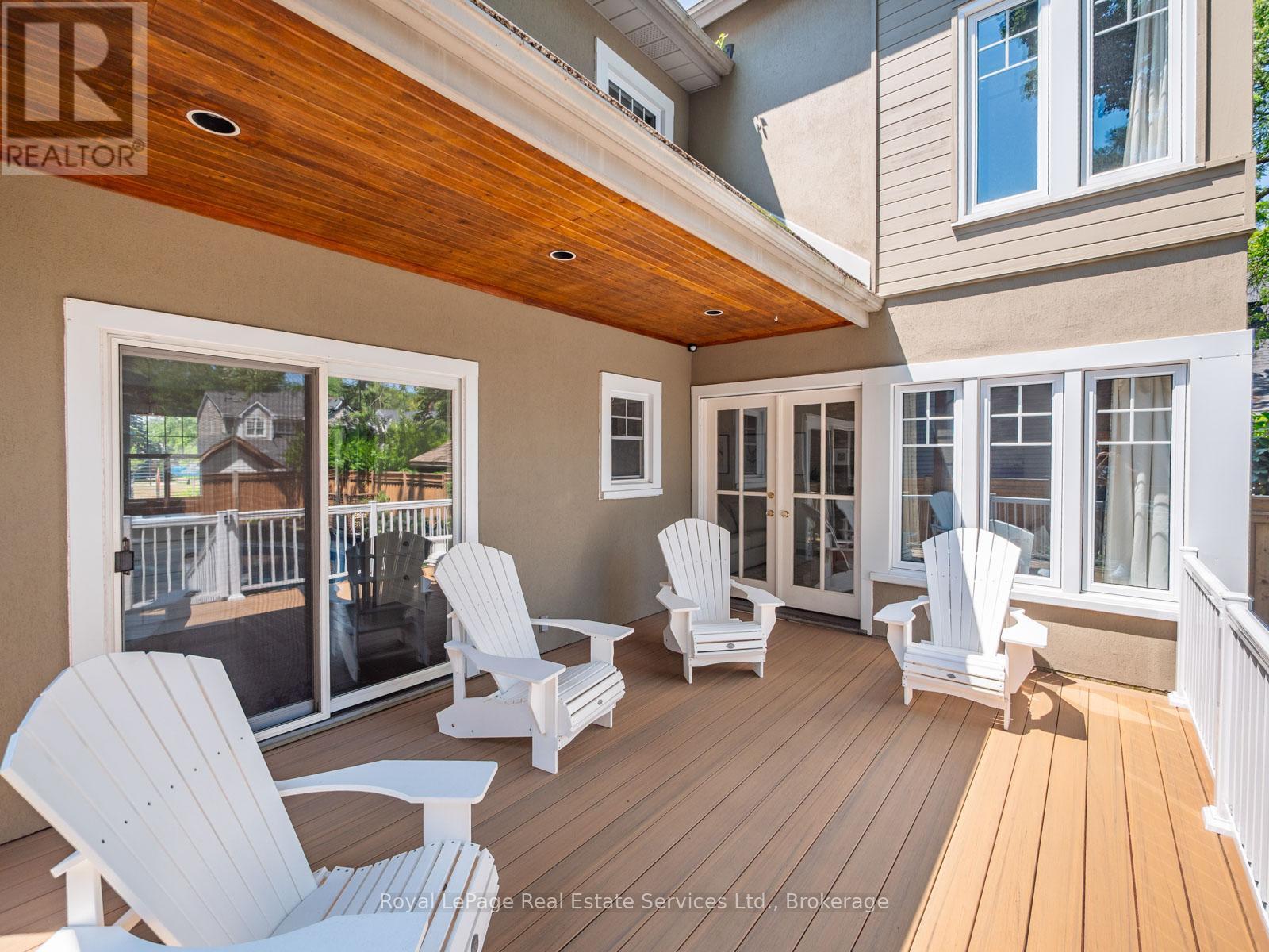 












247 ALLAN STREET

,
Oakville (OO Old Oakville),




Ontario
L6J3P2

