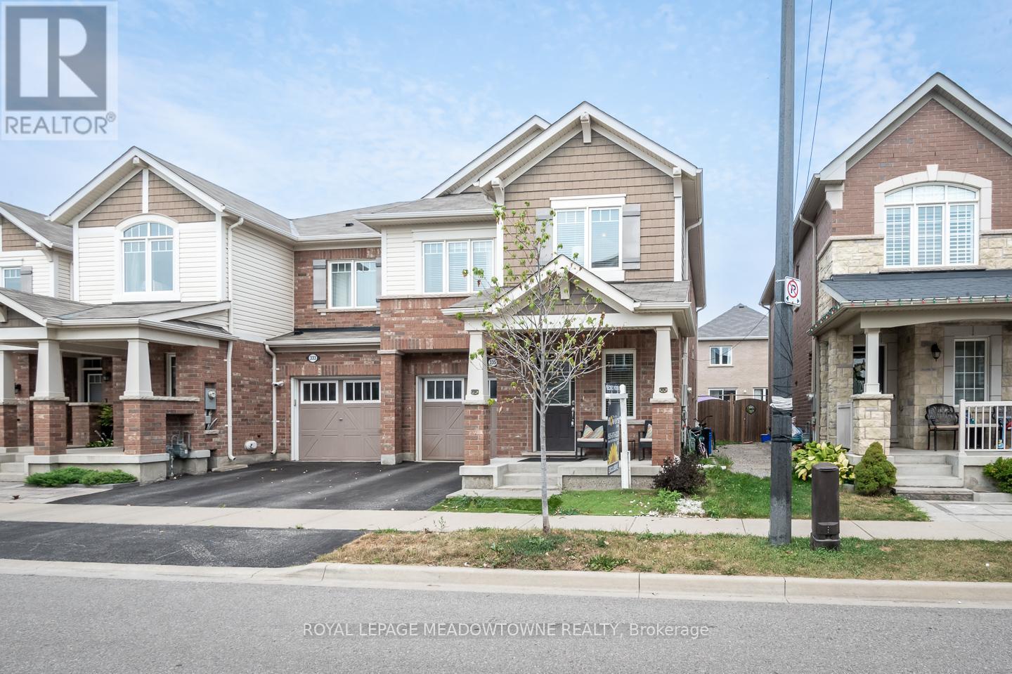 












335 GOODING CRESCENT

,
Milton,




Ontario
L9E0A5

