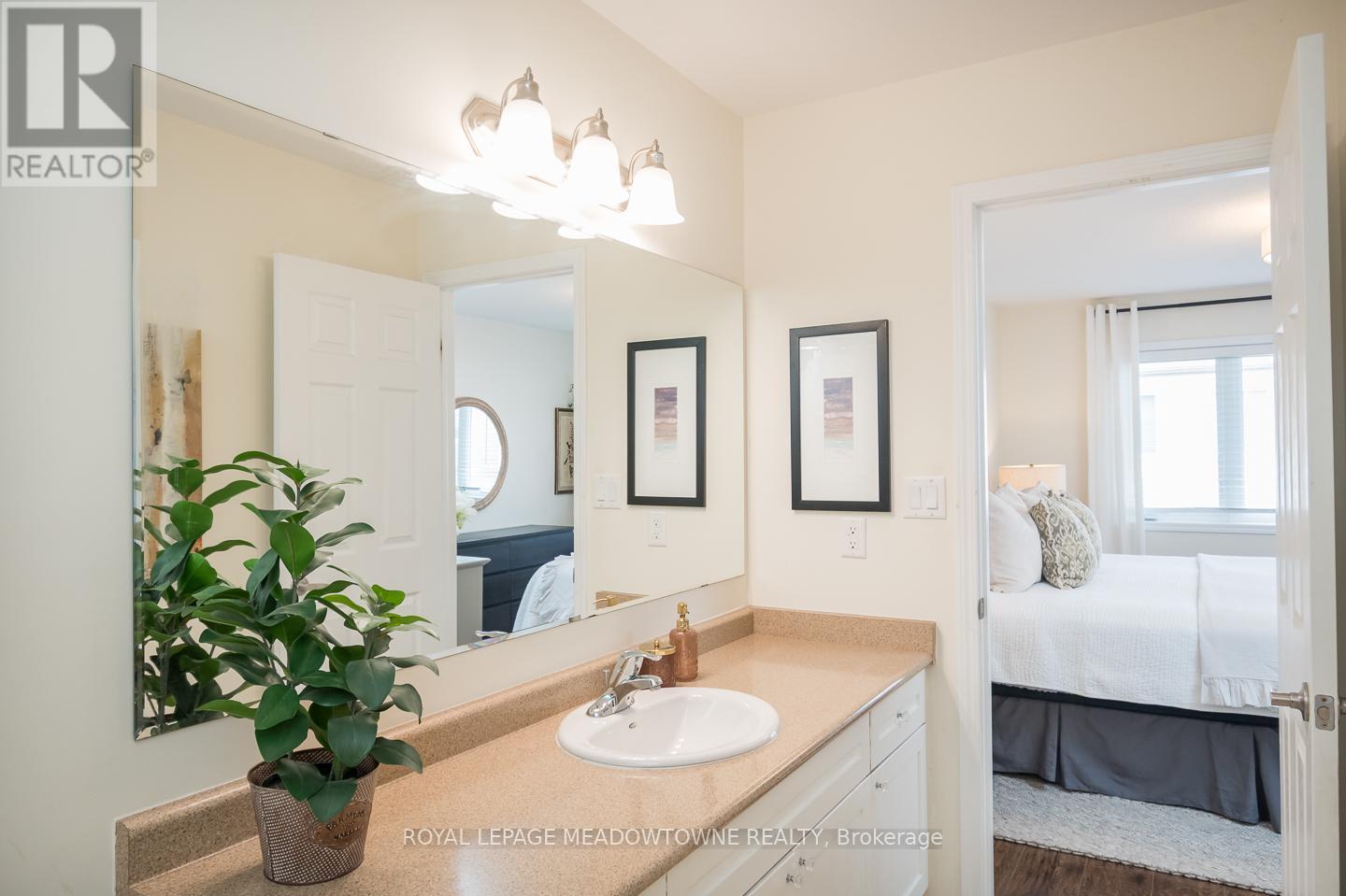 












335 GOODING CRESCENT

,
Milton,




Ontario
L9E0A5

