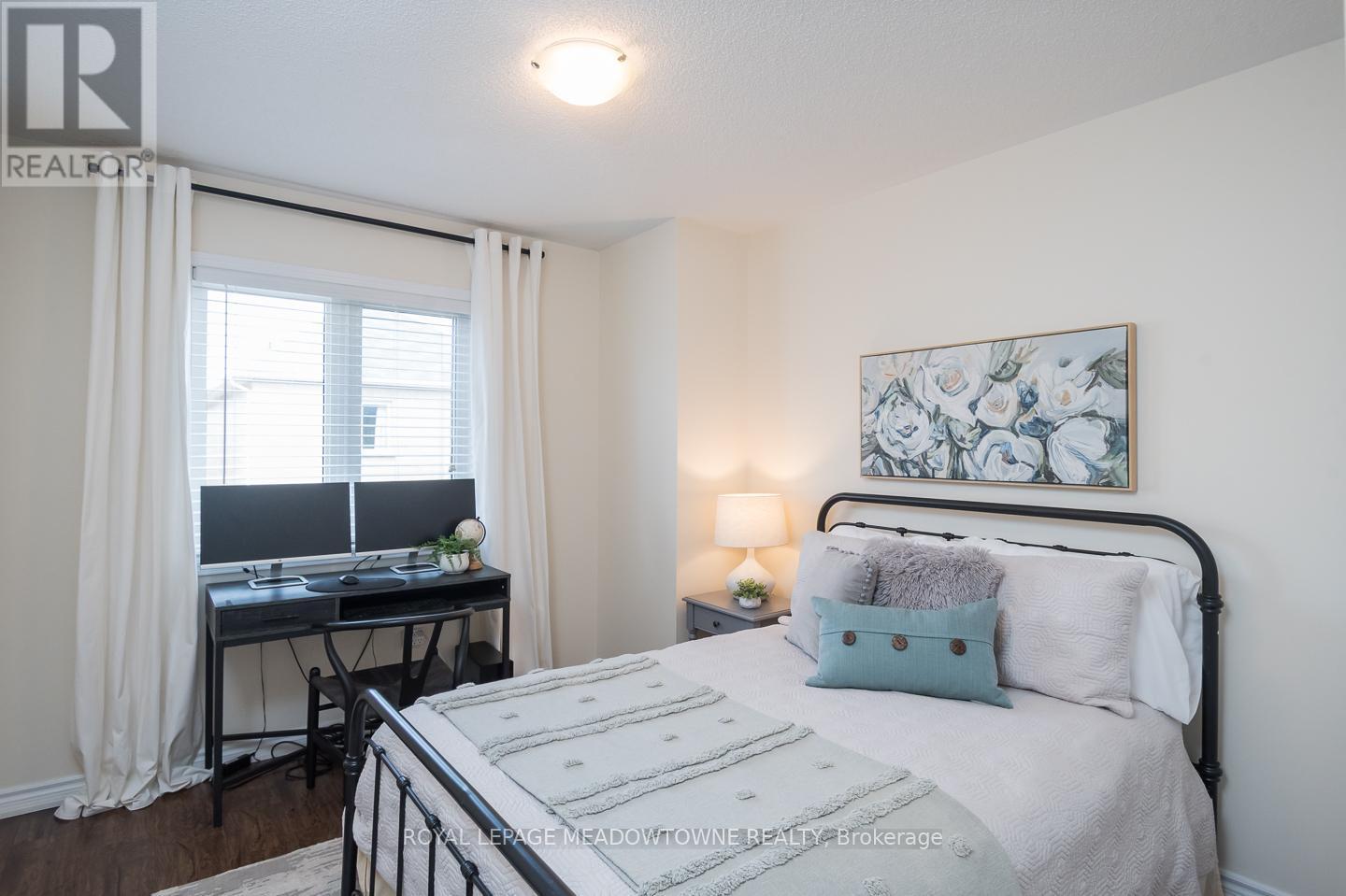 












335 GOODING CRESCENT

,
Milton,




Ontario
L9E0A5

