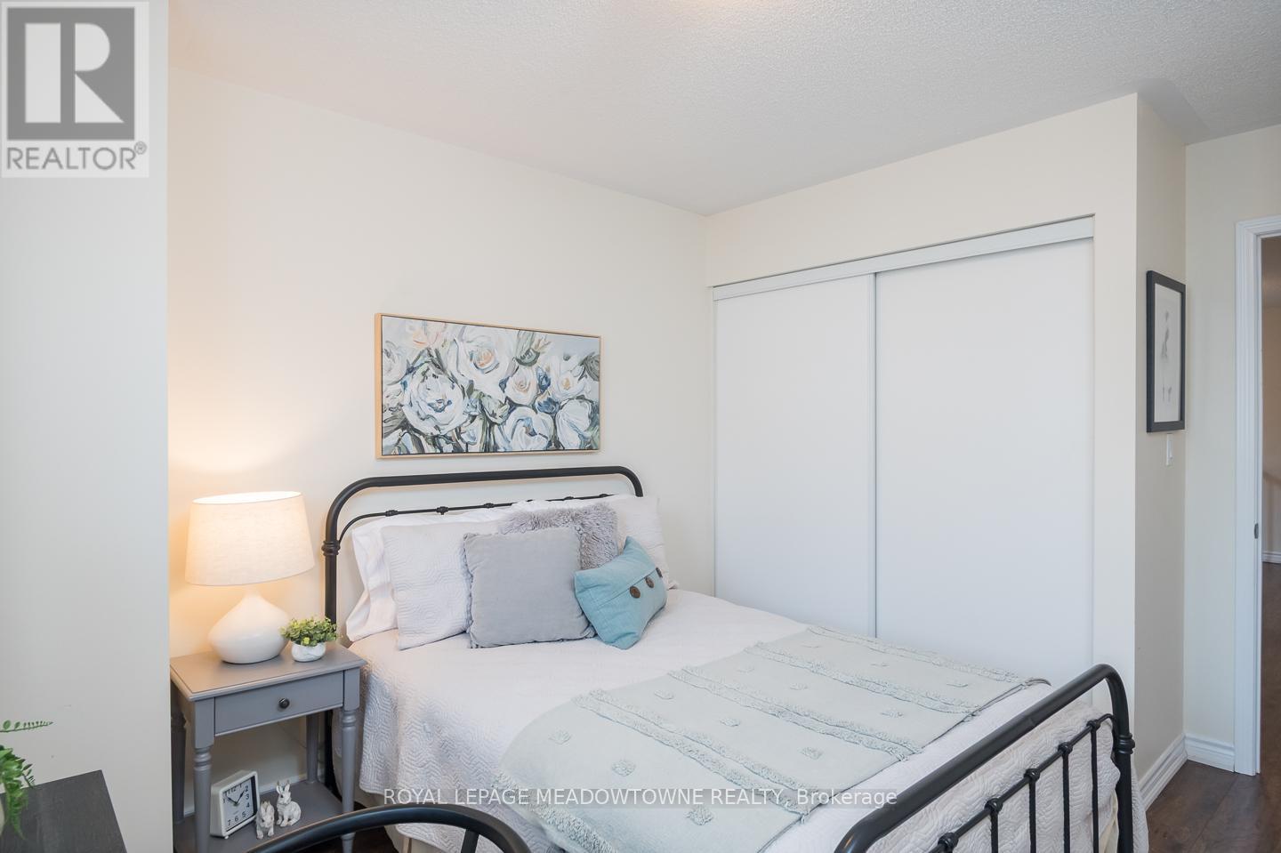 












335 GOODING CRESCENT

,
Milton,




Ontario
L9E0A5

