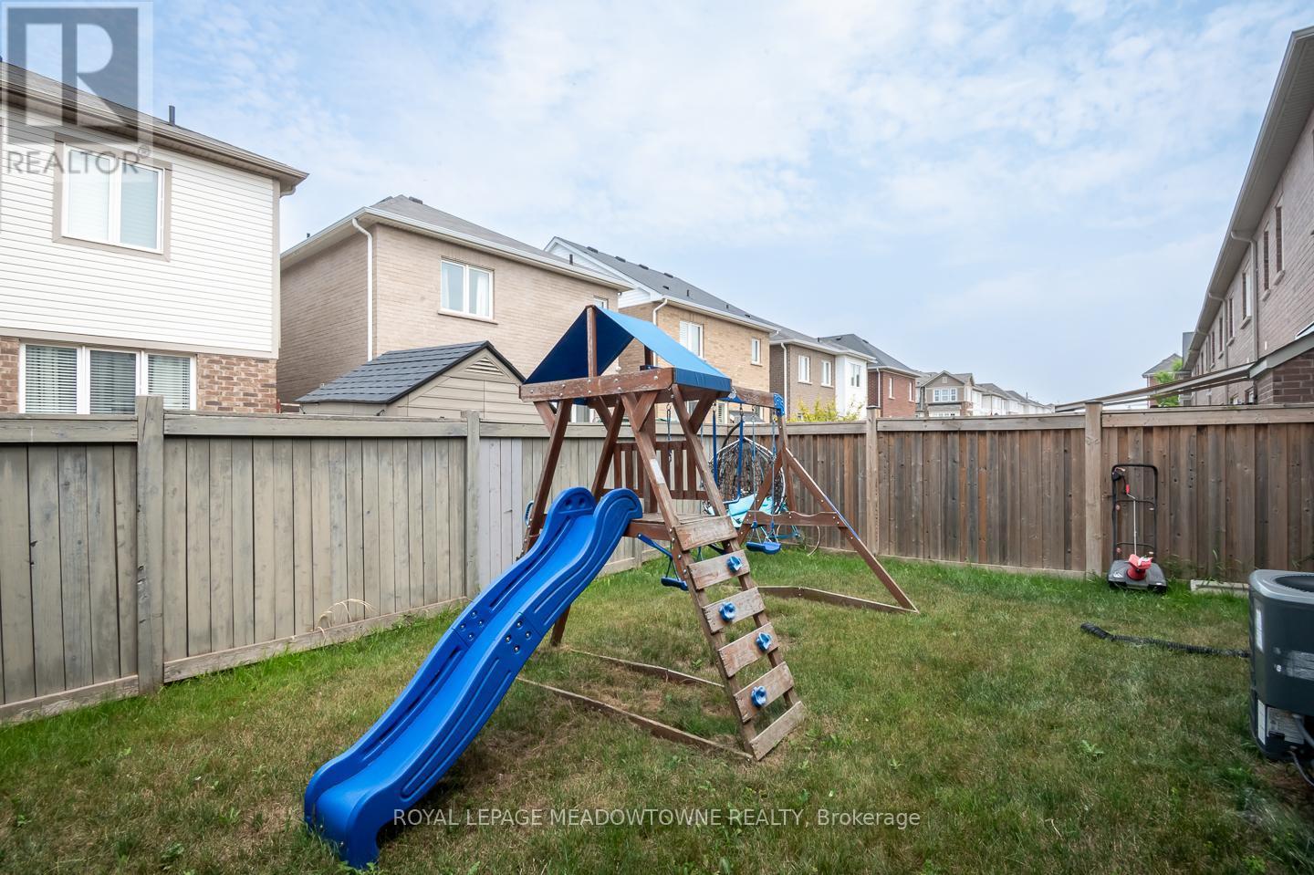 












335 GOODING CRESCENT

,
Milton,




Ontario
L9E0A5

