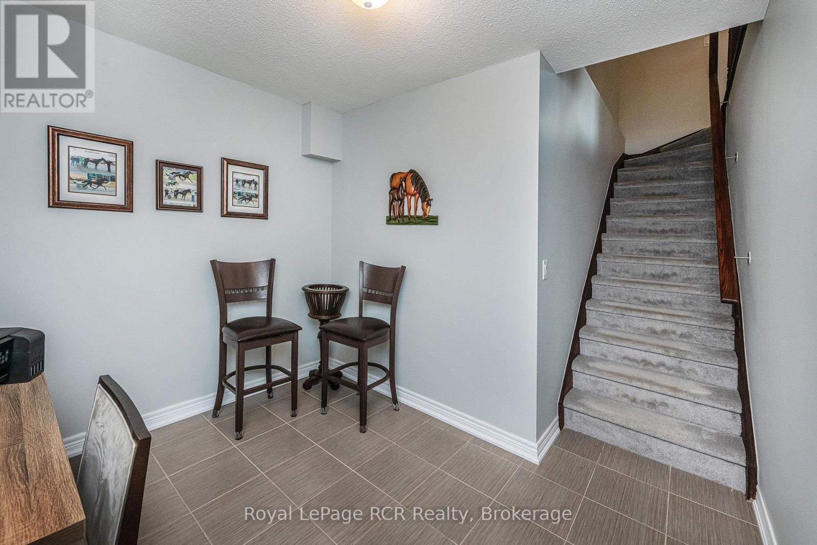 












256 JOHNSON DRIVE

,
Shelburne,




Ontario
L9V3V7

