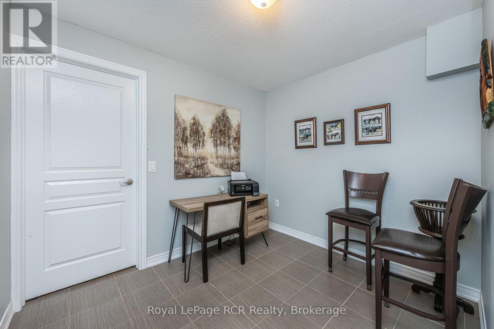 












256 JOHNSON DRIVE

,
Shelburne,




Ontario
L9V3V7

