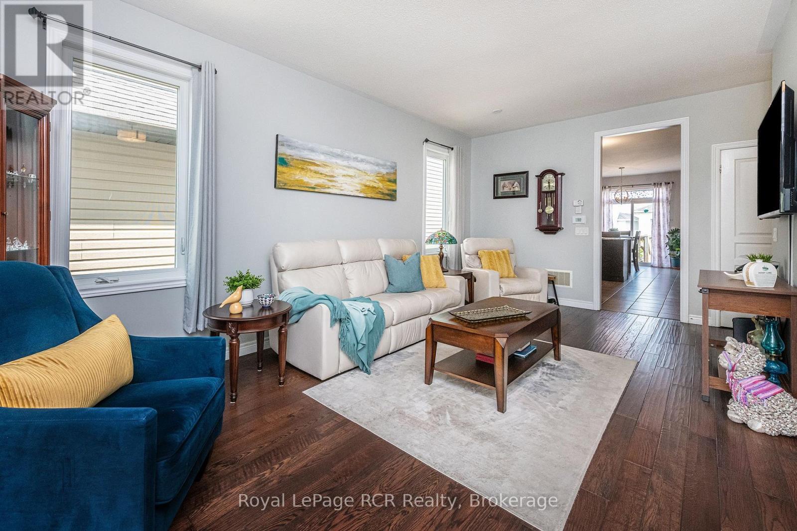 












256 JOHNSON DRIVE

,
Shelburne,




Ontario
L9V3V7

