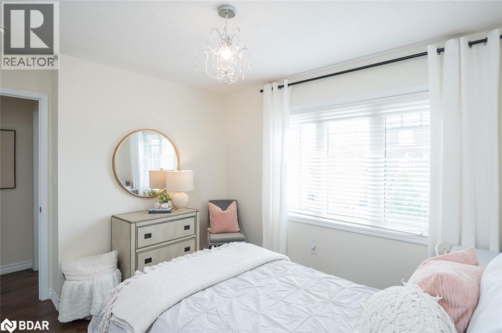 












335 GOODING Crescent

,
Milton,




Ontario
L9E0A5

