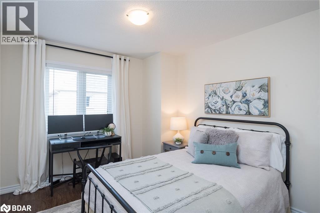 












335 GOODING Crescent

,
Milton,




Ontario
L9E0A5

