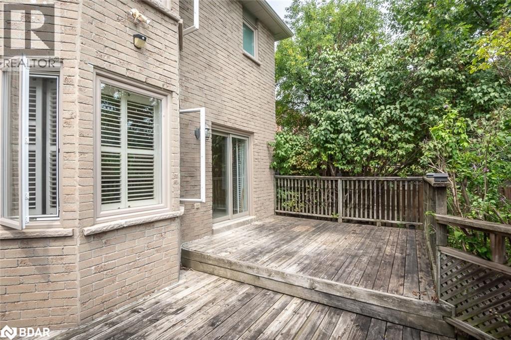 












52 RIVER OAKS Boulevard E

,
Oakville,




Ontario
L6H4C3

