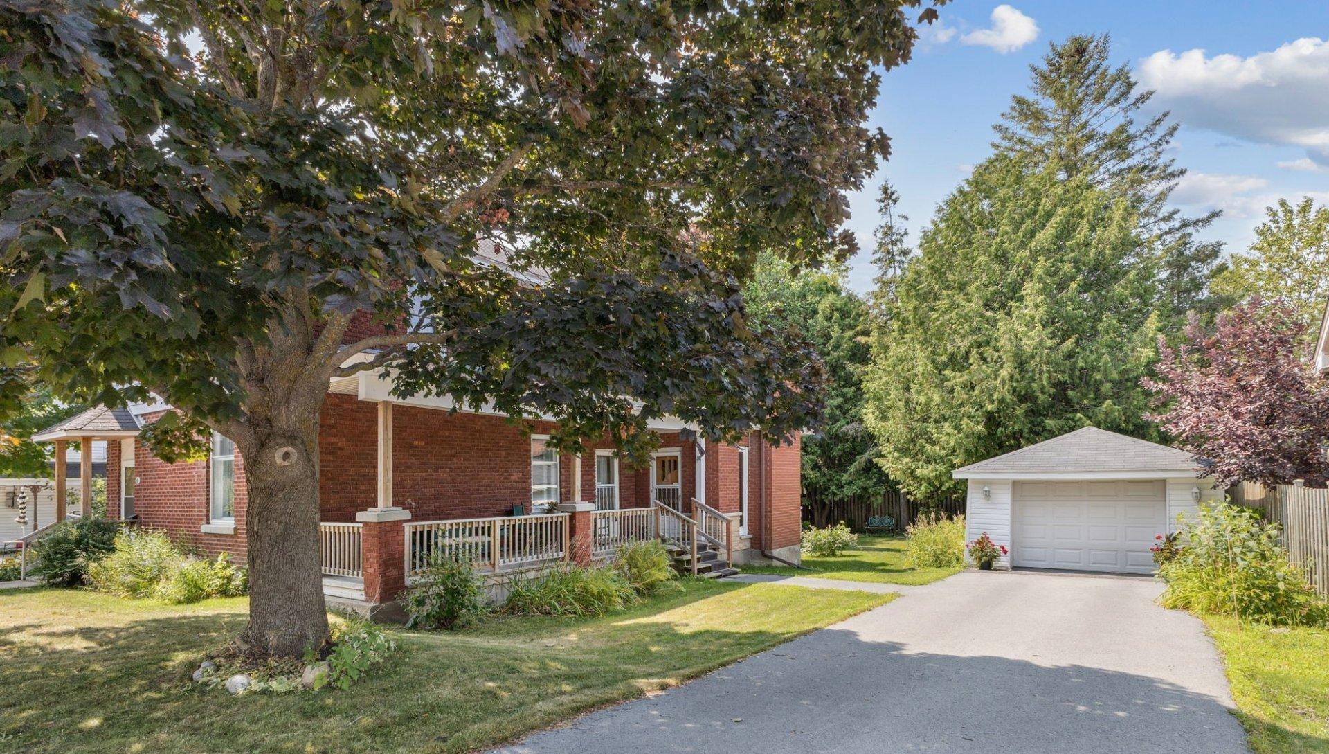 









43


Rue Broad

,
Gatineau (Aylmer),




QC
J9H4H4

