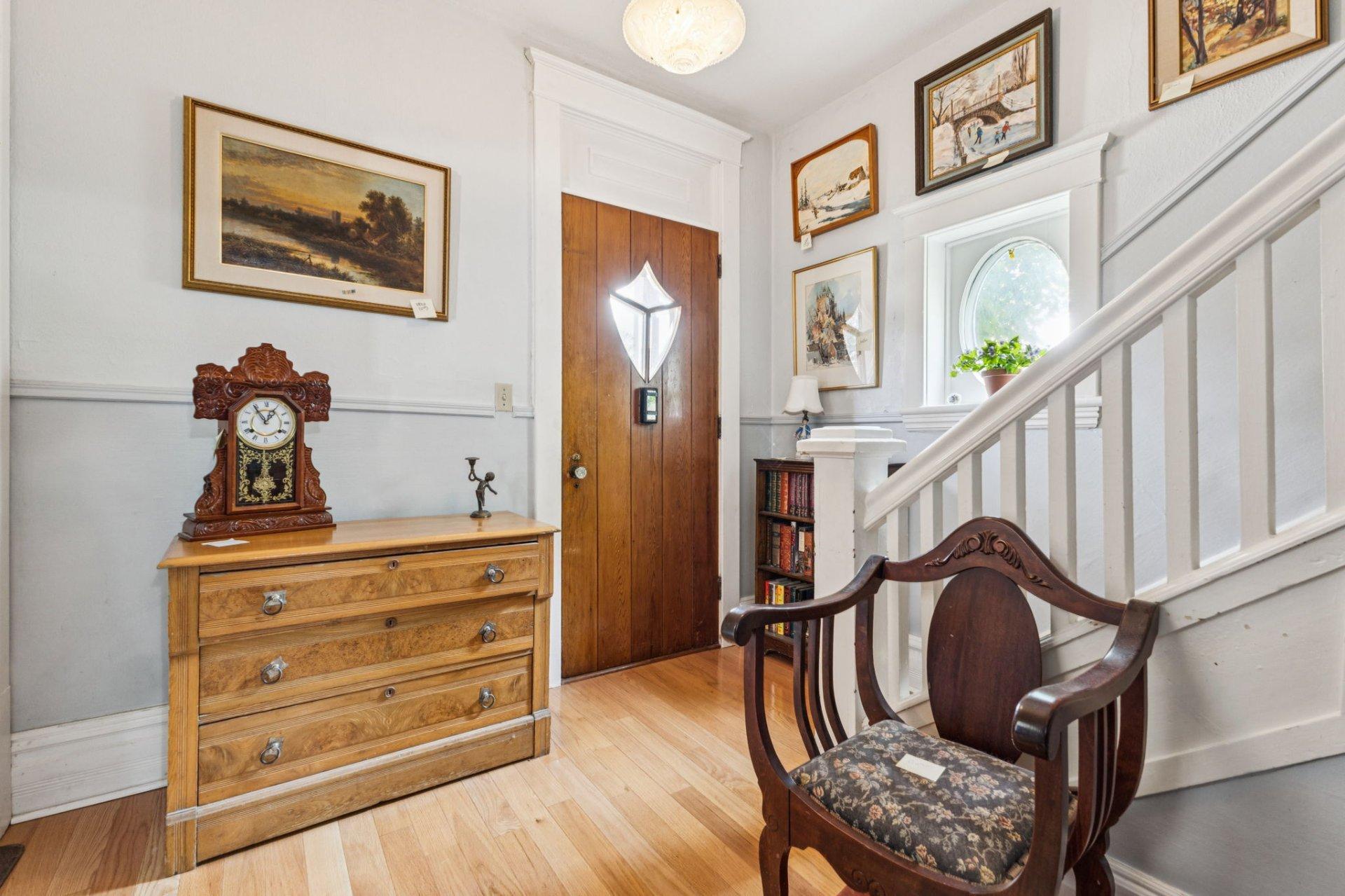 









43


Rue Broad

,
Gatineau (Aylmer),




QC
J9H4H4

