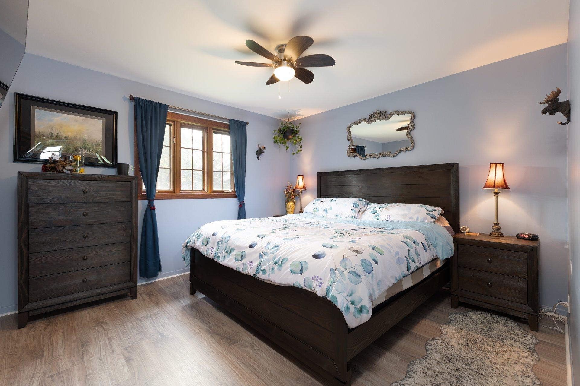 









275


Route 201

,
Coteau-du-Lac,




QC
J0P1B0

