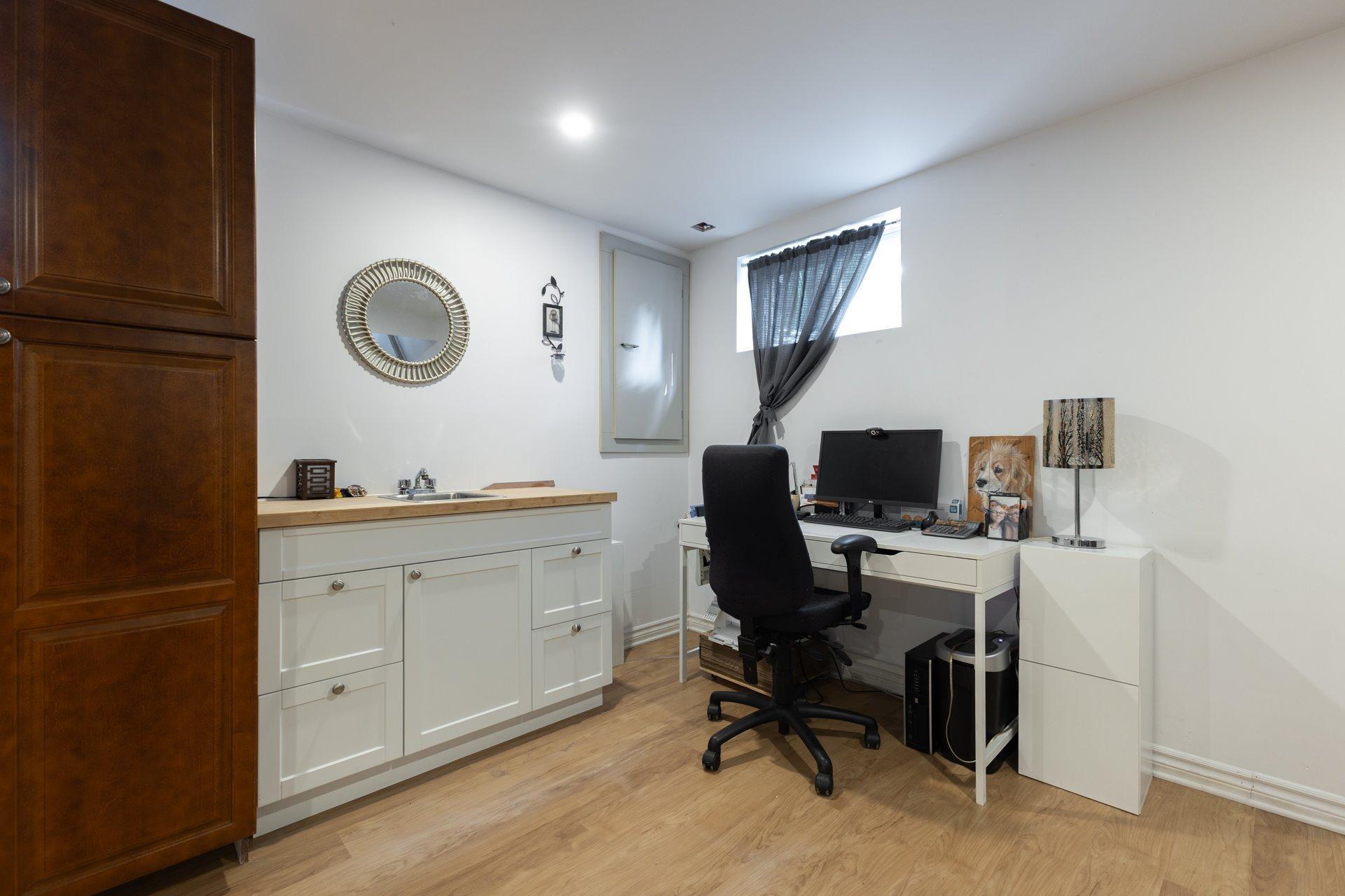 









275


Route 201

,
Coteau-du-Lac,




QC
J0P1B0

