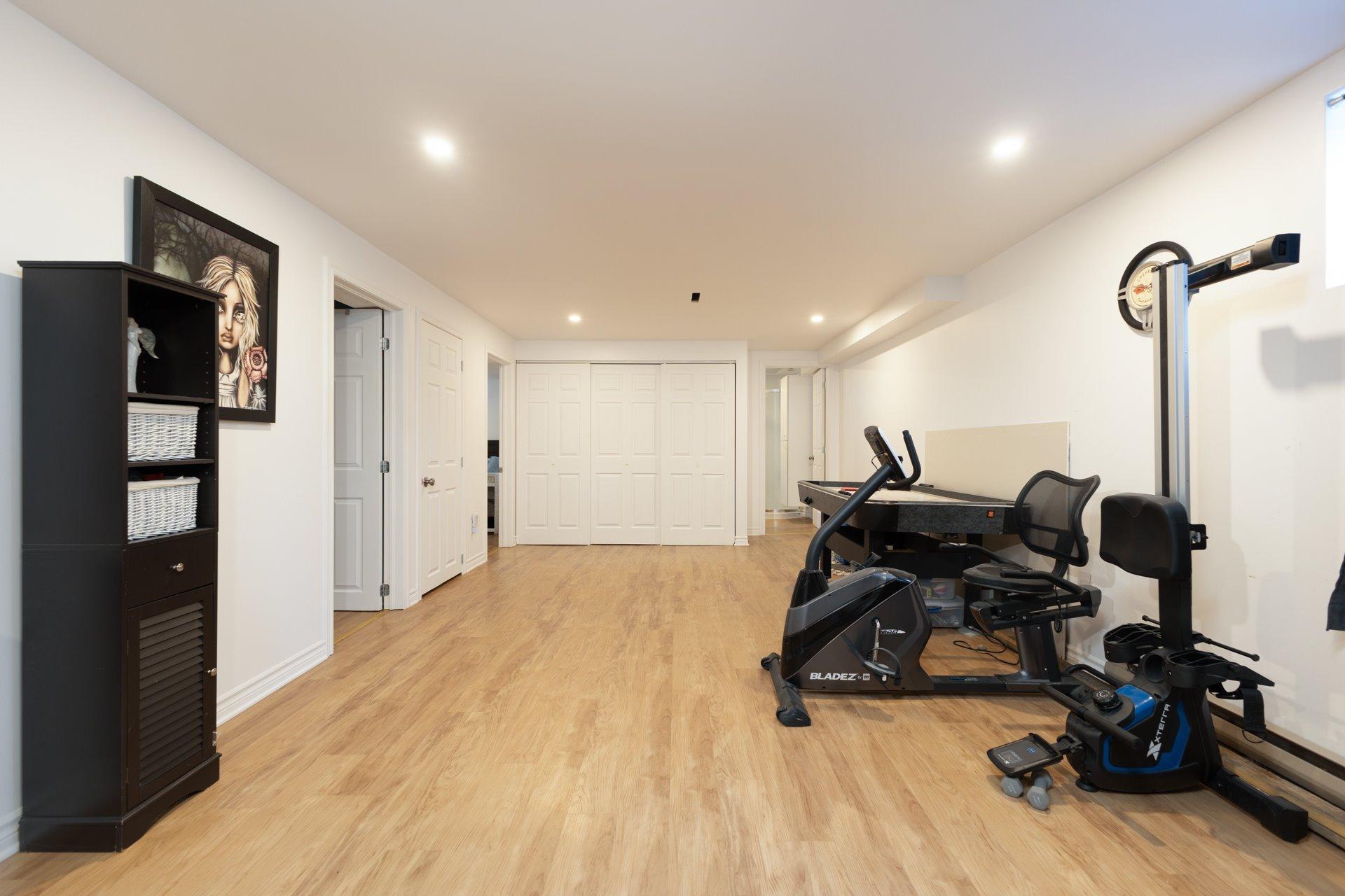 









275


Route 201

,
Coteau-du-Lac,




QC
J0P1B0

