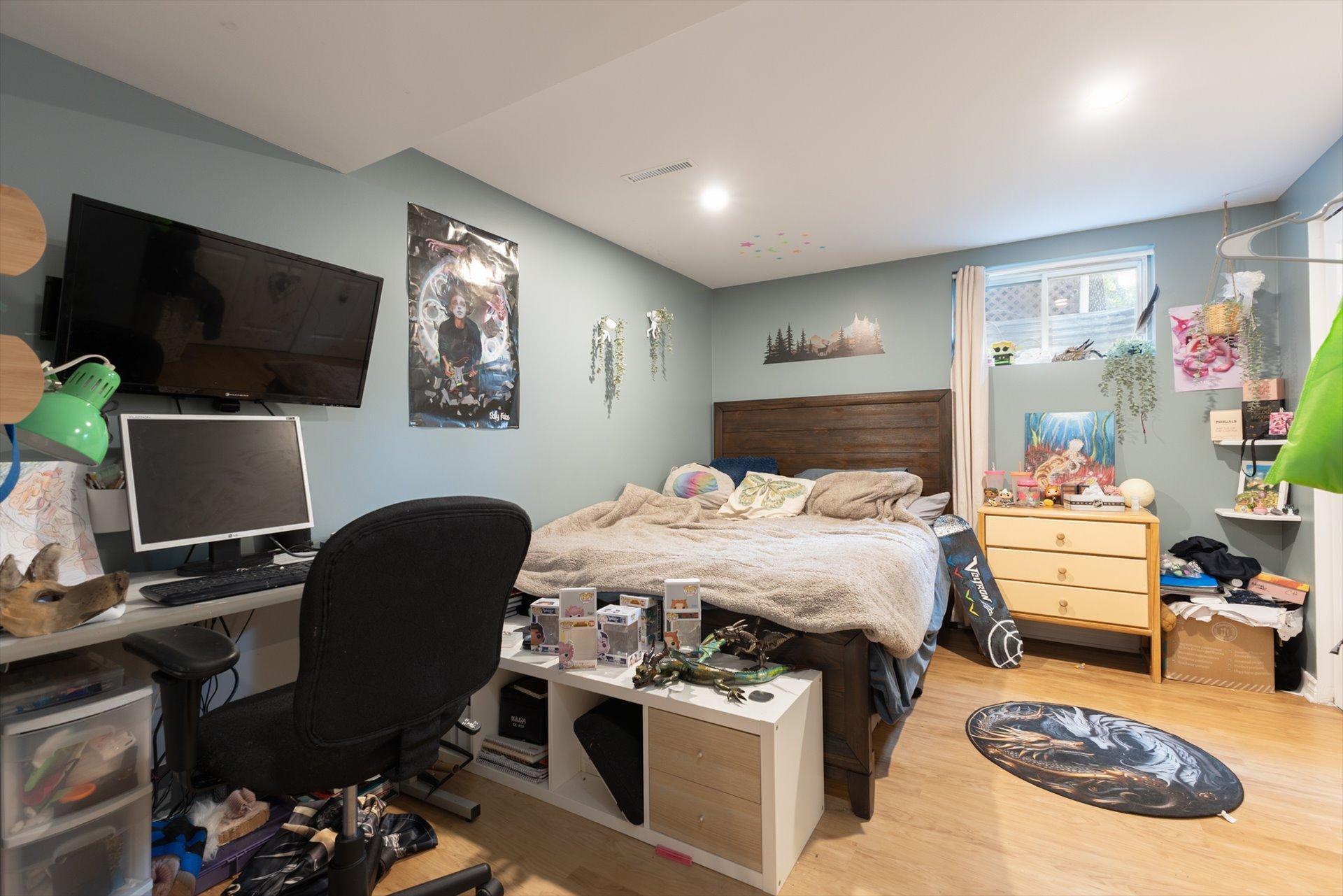 









275


Route 201

,
Coteau-du-Lac,




QC
J0P1B0

