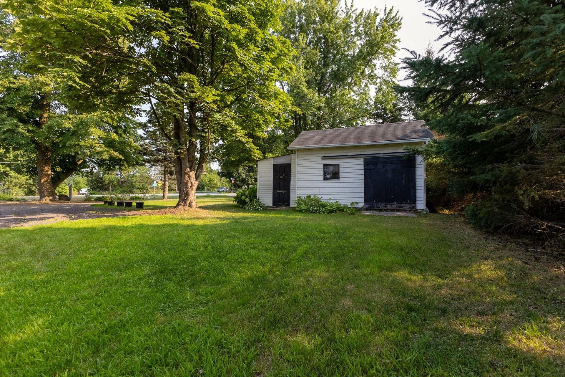 









275


Route 201

,
Coteau-du-Lac,




QC
J0P1B0

