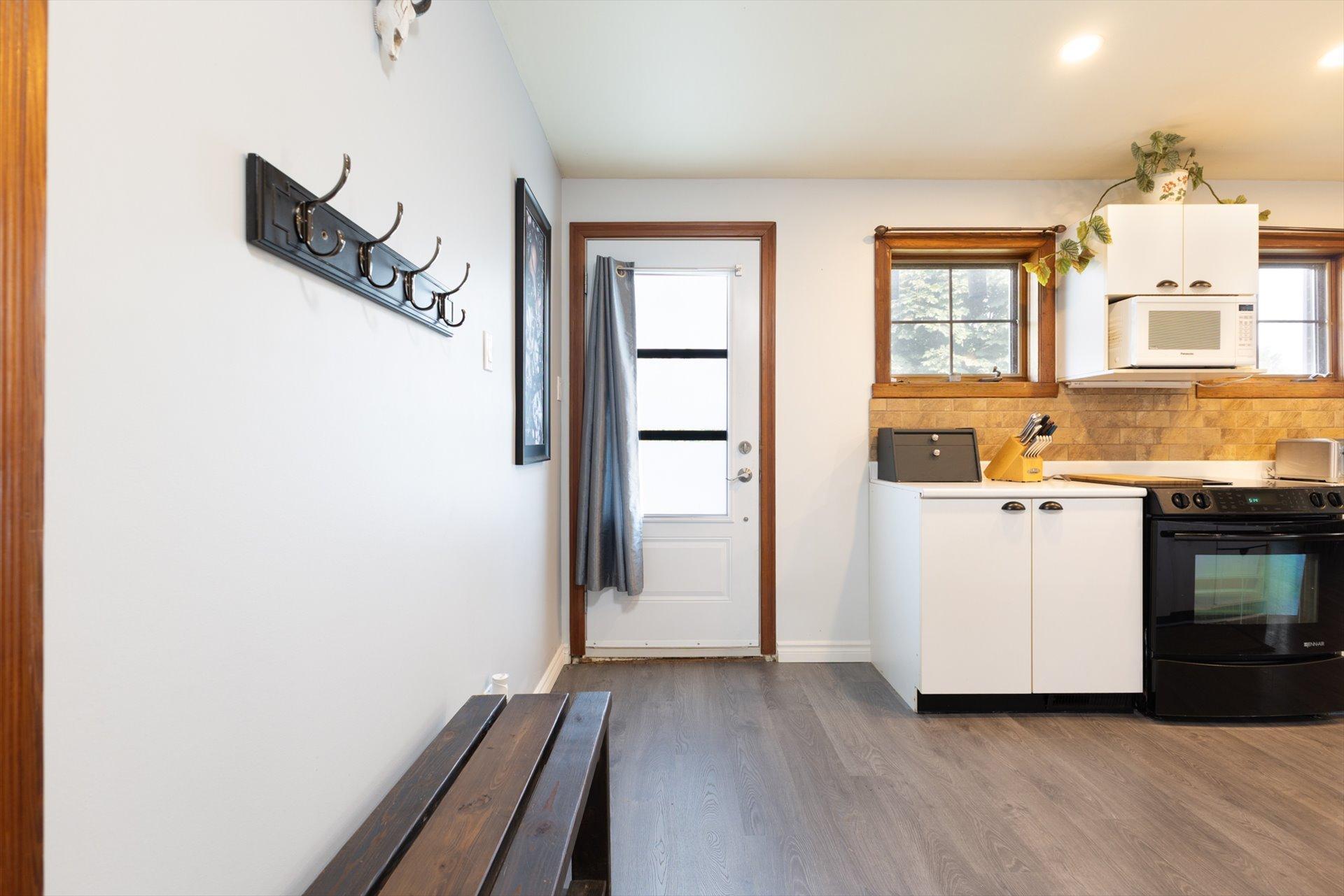 









275


Route 201

,
Coteau-du-Lac,




QC
J0P1B0

