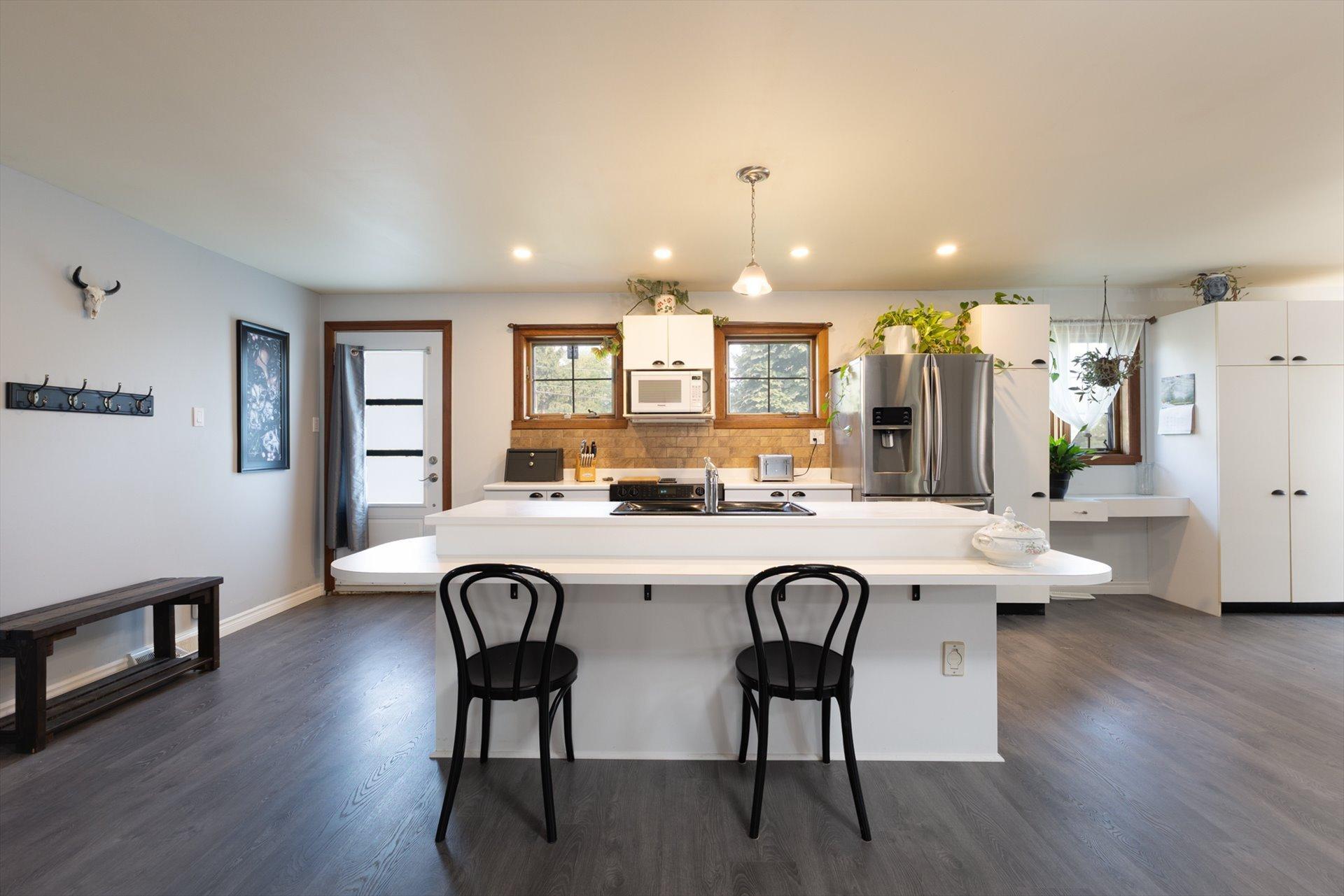 









275


Route 201

,
Coteau-du-Lac,




QC
J0P1B0

