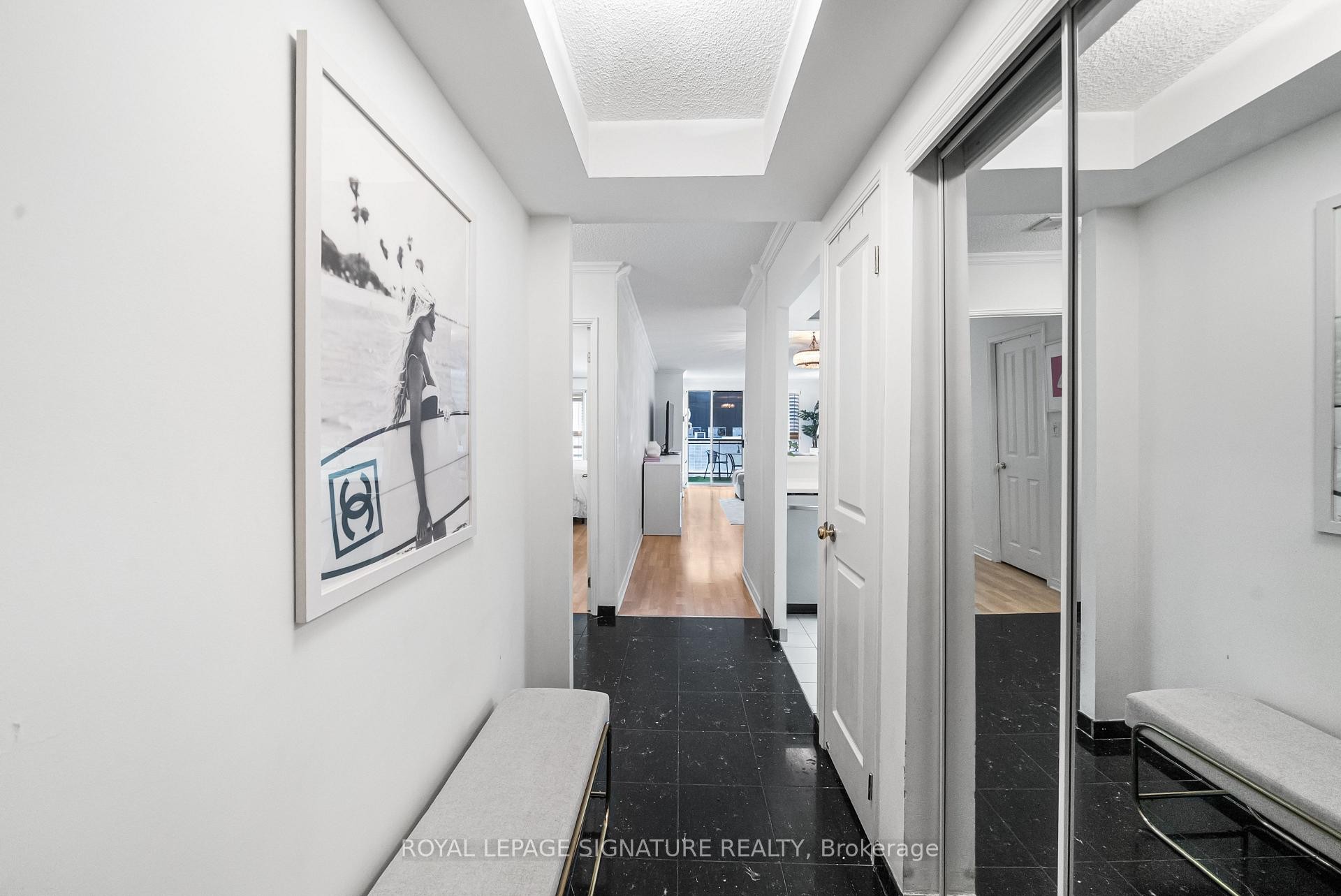 









18


Hollywood

Avenue, 206,
Toronto,




ON
M2N 6P5


