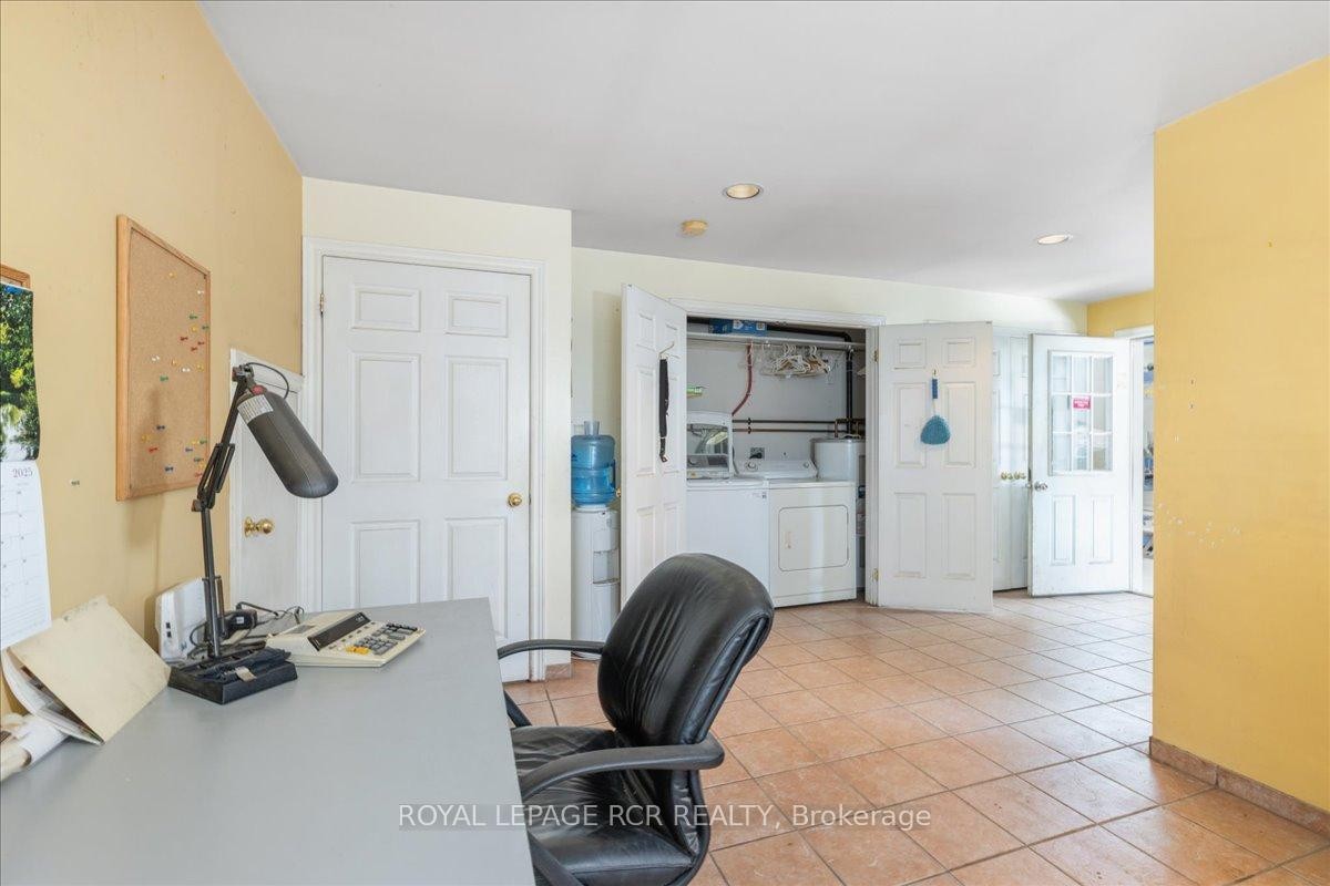 









159


North Port

Road,
Scugog,




ON
L9L 1B2

