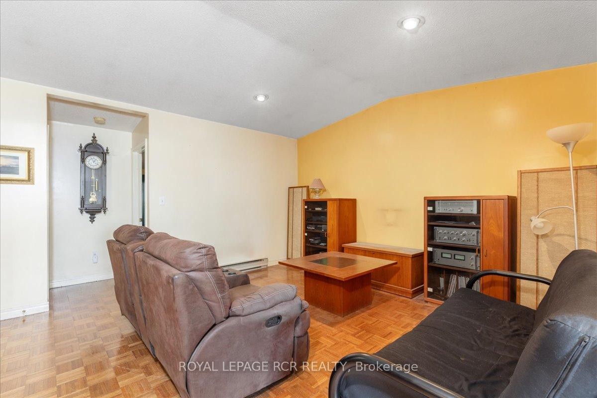 









159


North Port

Road,
Scugog,




ON
L9L 1B2

