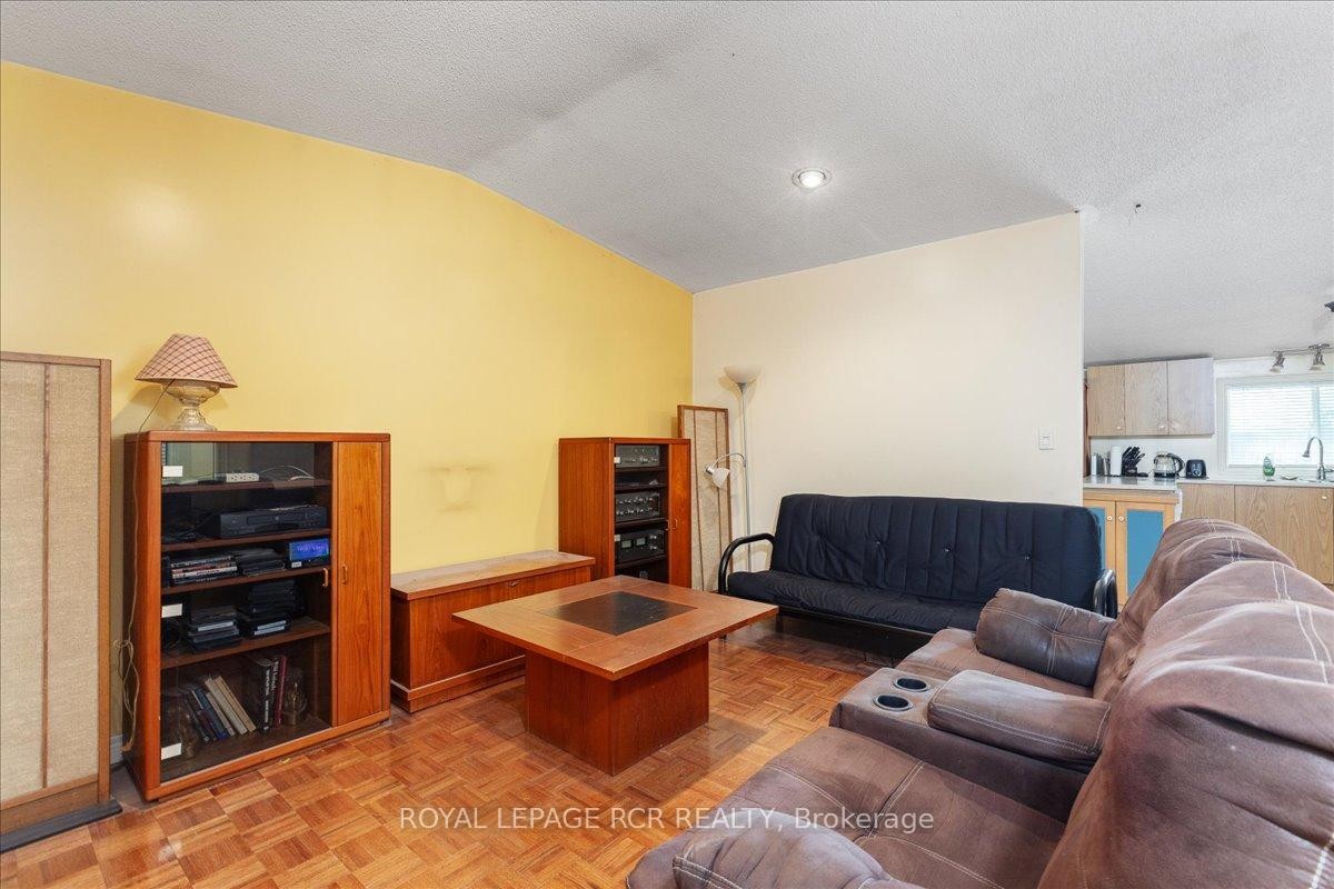 









159


North Port

Road,
Scugog,




ON
L9L 1B2

