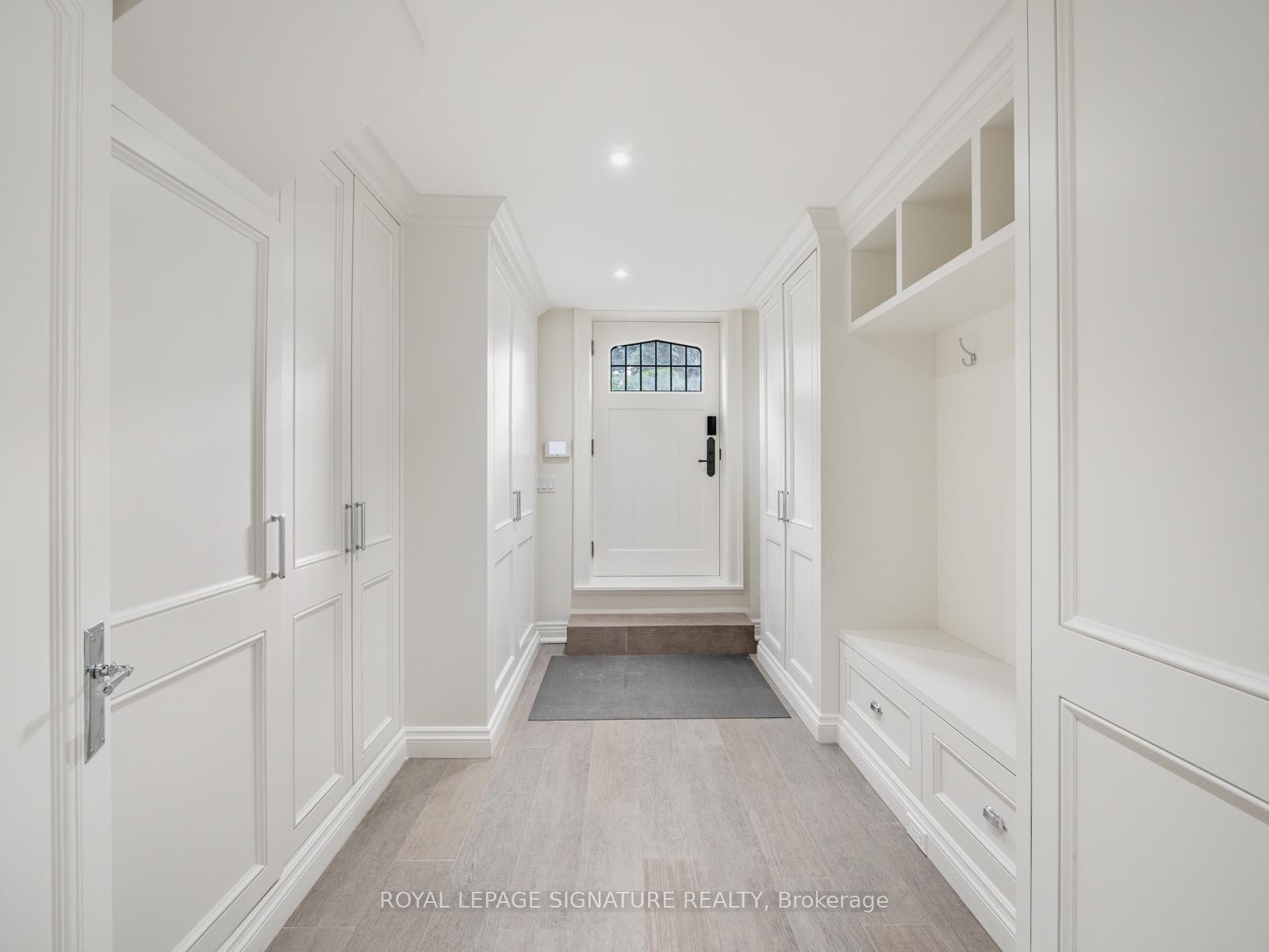 









64


Old Forest Hill

Road,
Toronto,




ON
M5P 2R2

