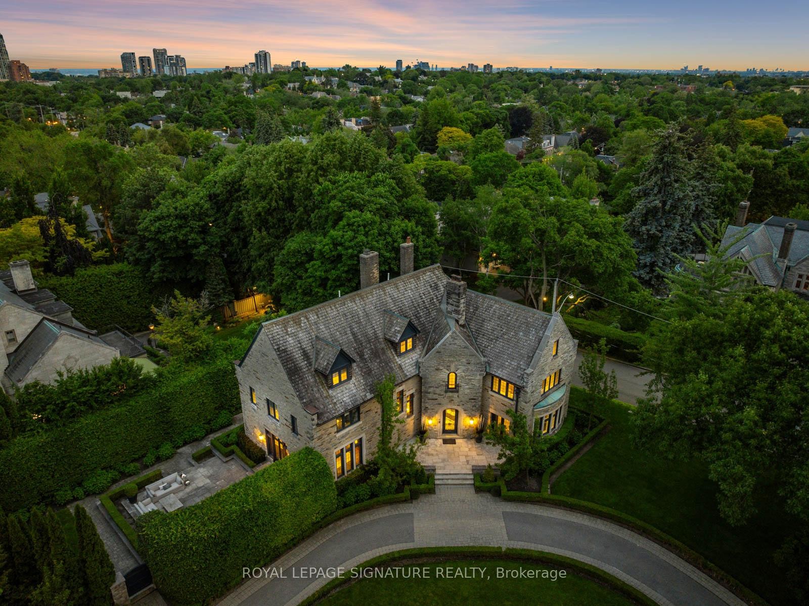 









64


Old Forest Hill

Road,
Toronto,




ON
M5P 2R2


