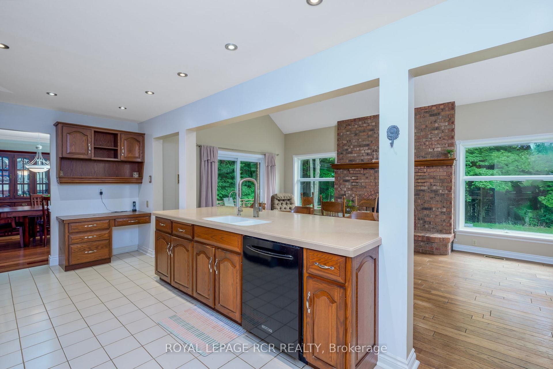 









832


Boston Mills

Road,
Caledon,




ON
L7C 0L7

