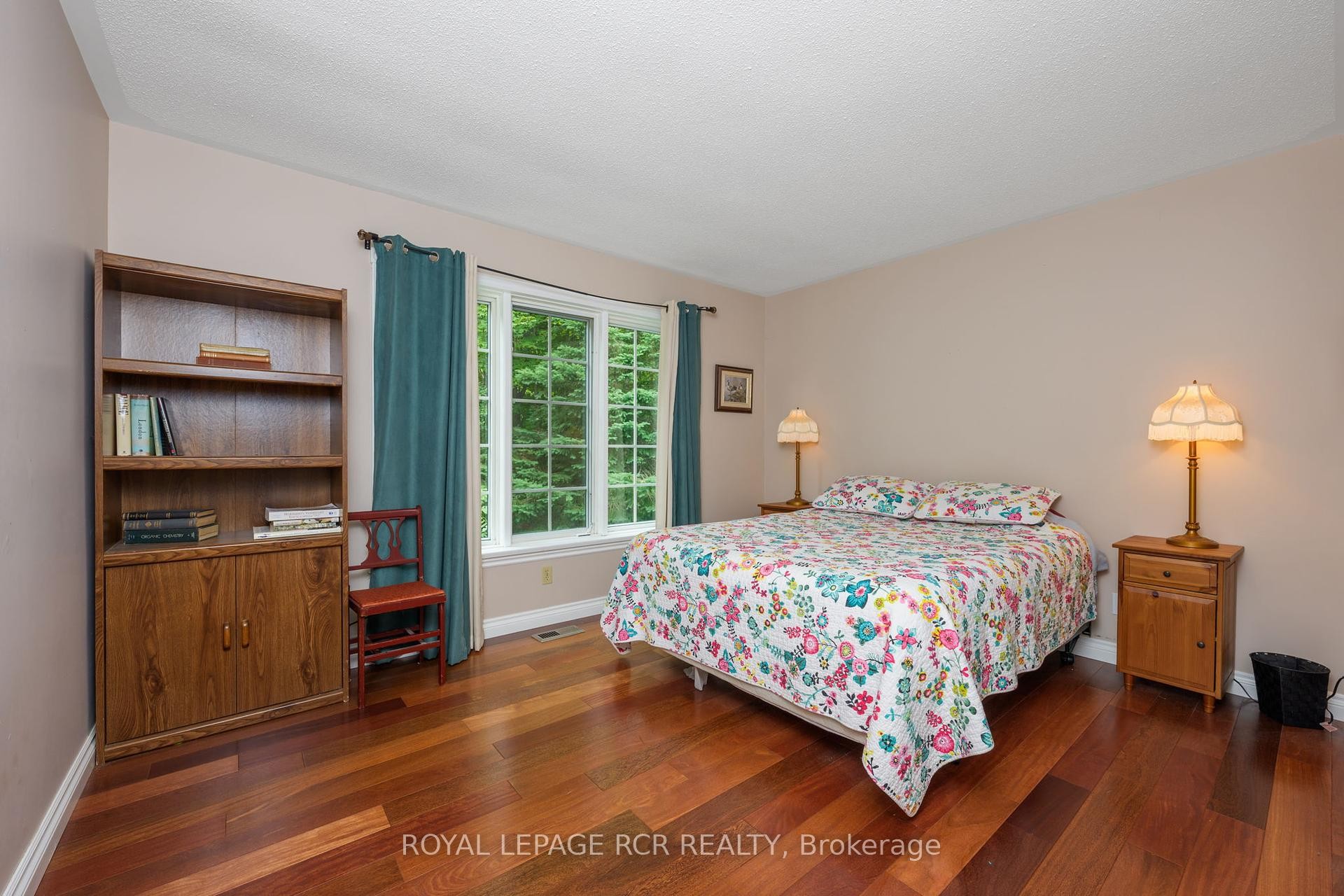 









832


Boston Mills

Road,
Caledon,




ON
L7C 0L7

