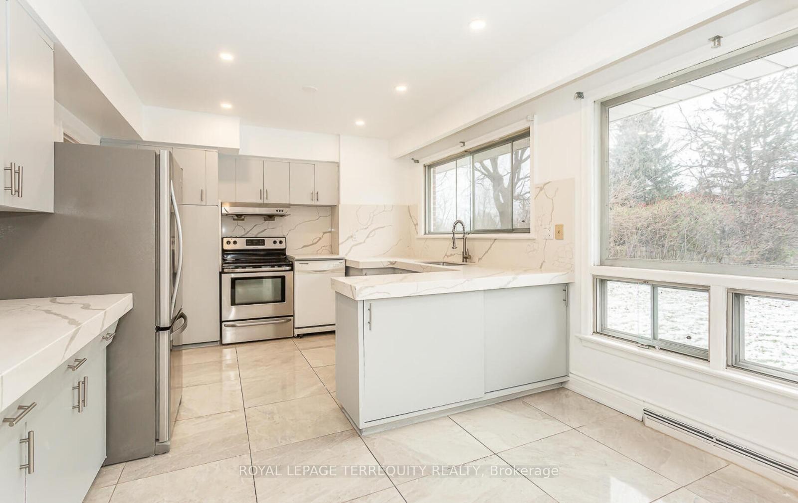 









412


Winston Churchill

Boulevard,
Oakville,




ON
L6J 7X2

