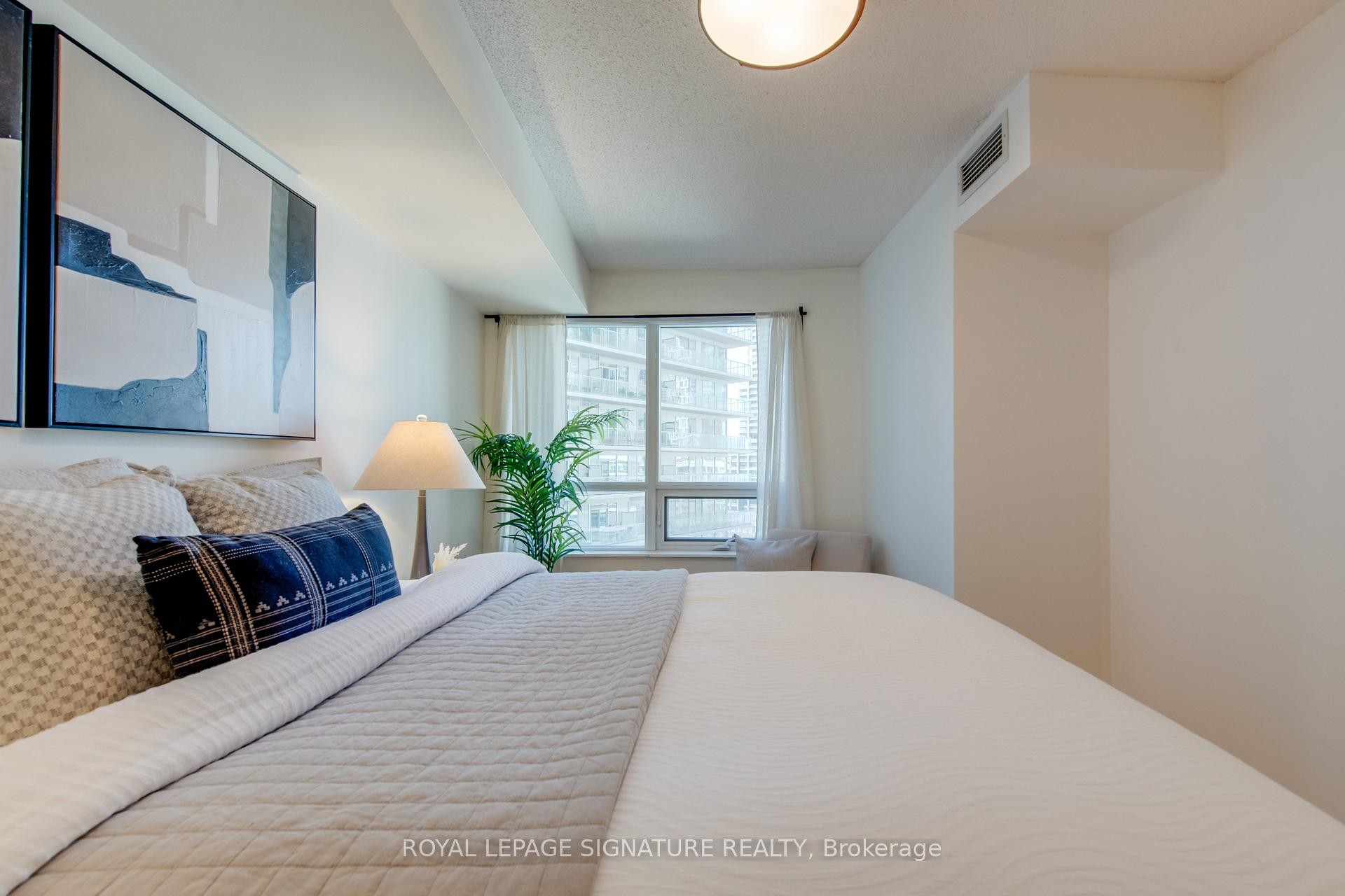 









20


Blue Jays

Way, 1401,
Toronto,




ON
M5V 3W6

