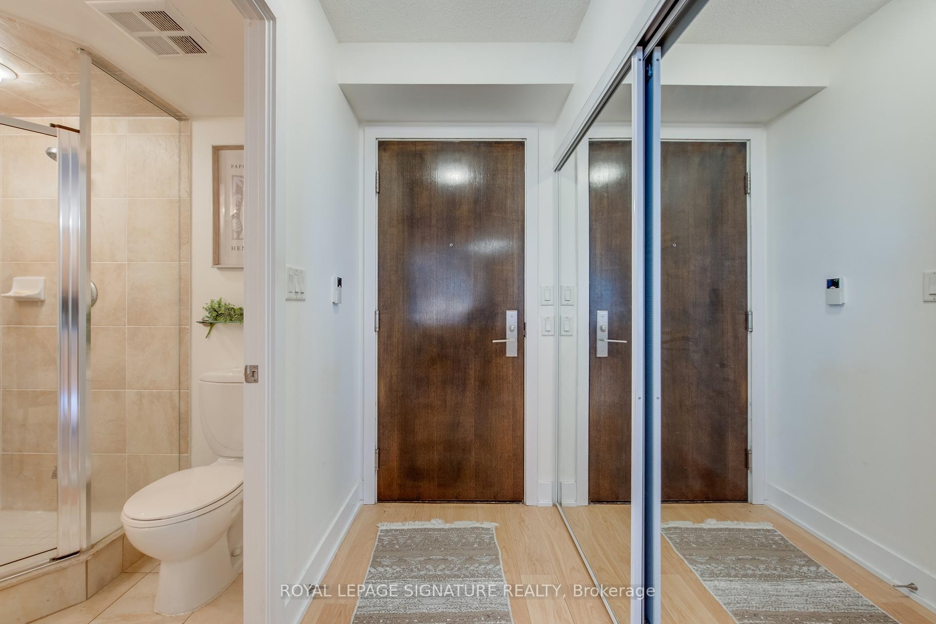 









20


Blue Jays

Way, 1401,
Toronto,




ON
M5V 3W6

