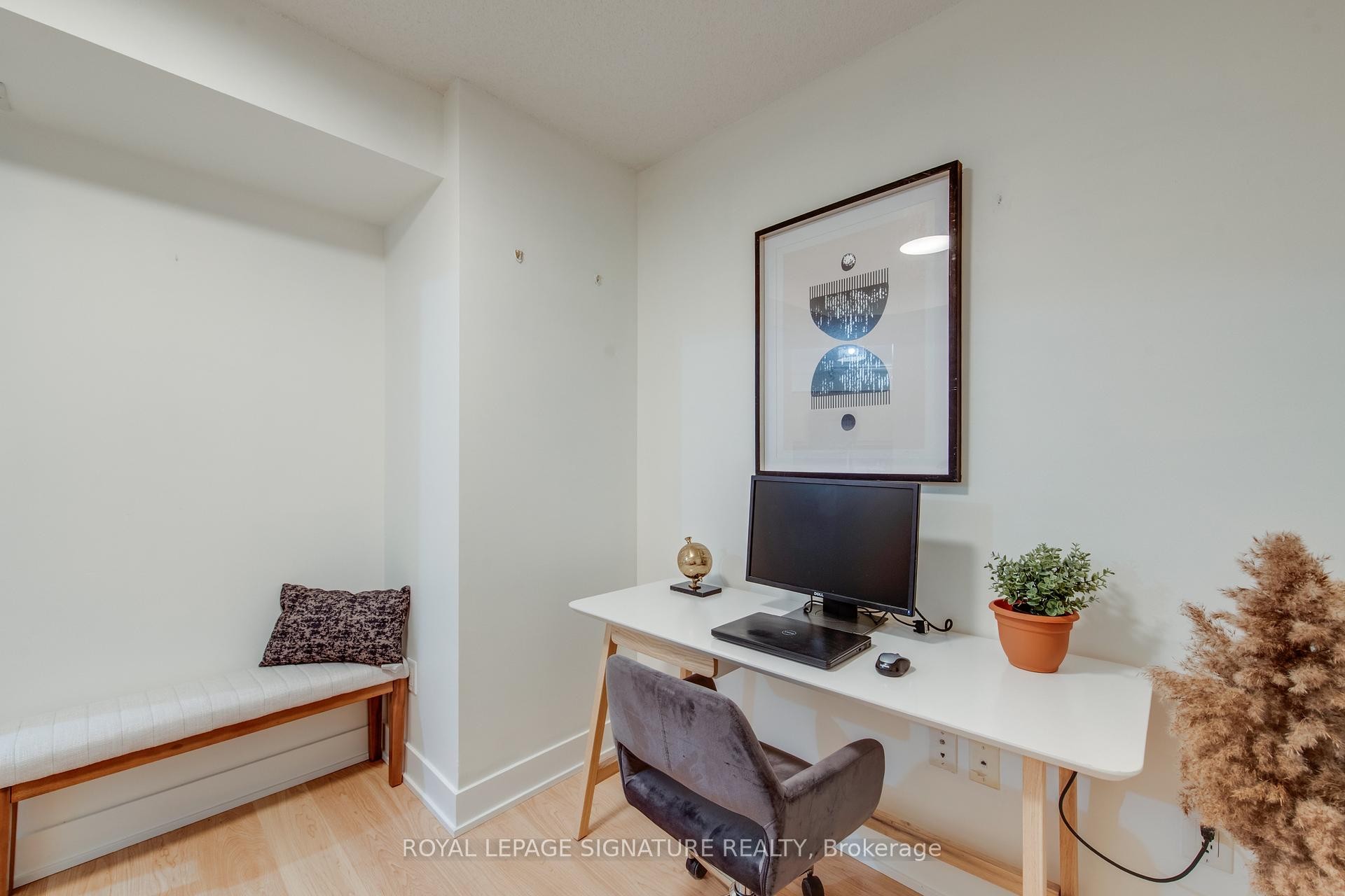 









20


Blue Jays

Way, 1401,
Toronto,




ON
M5V 3W6

