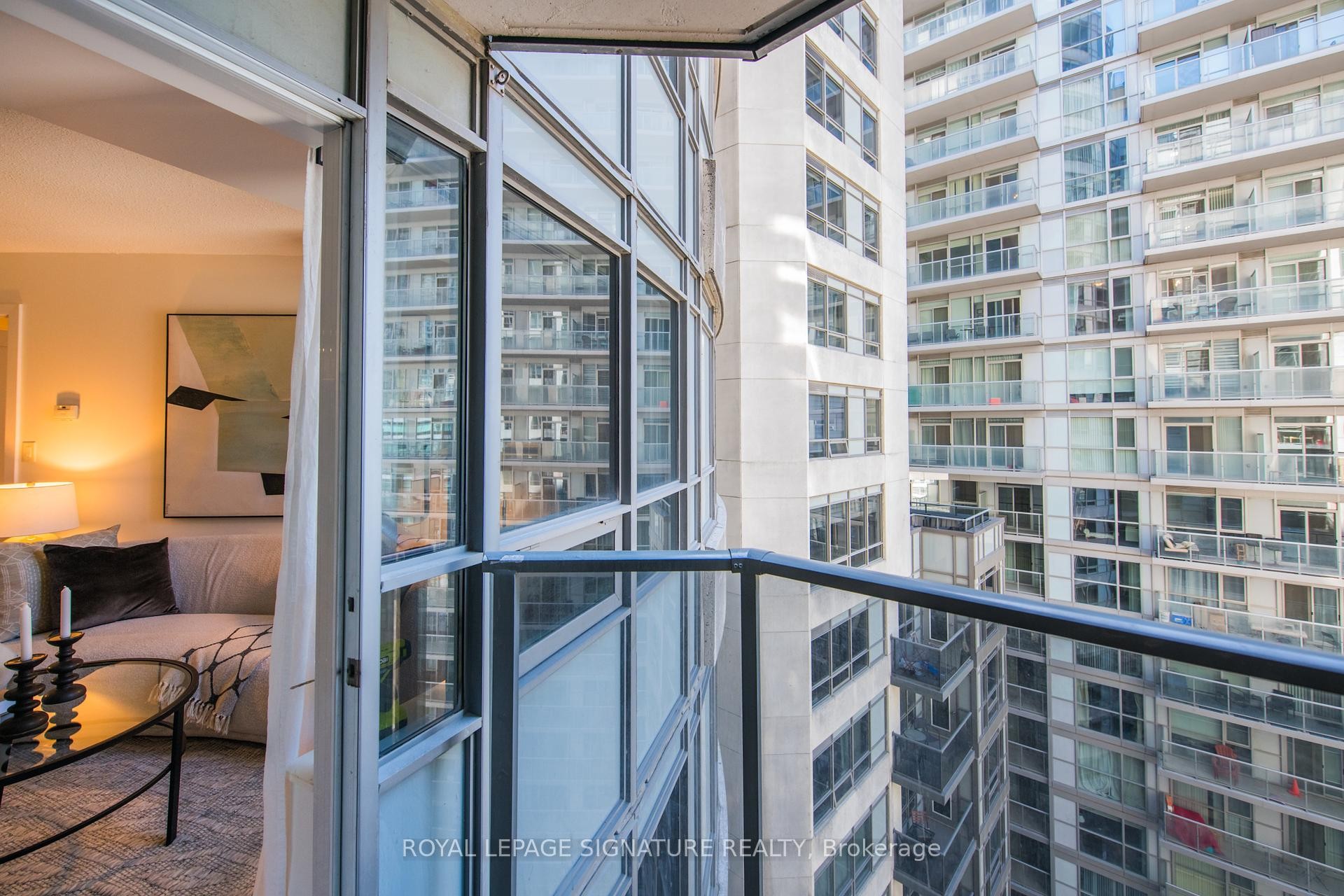 









20


Blue Jays

Way, 1401,
Toronto,




ON
M5V 3W6

