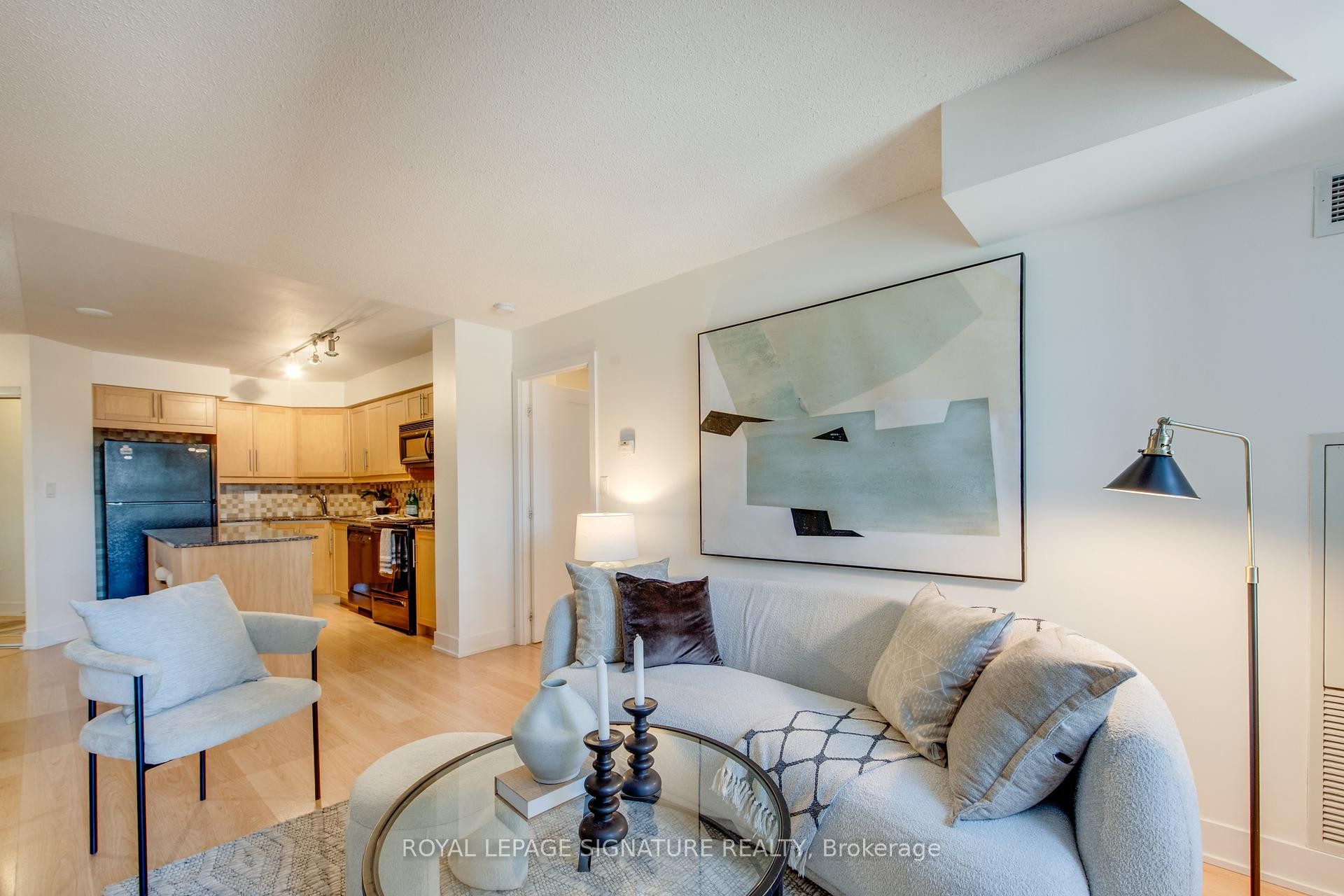 









20


Blue Jays

Way, 1401,
Toronto,




ON
M5V 3W6

