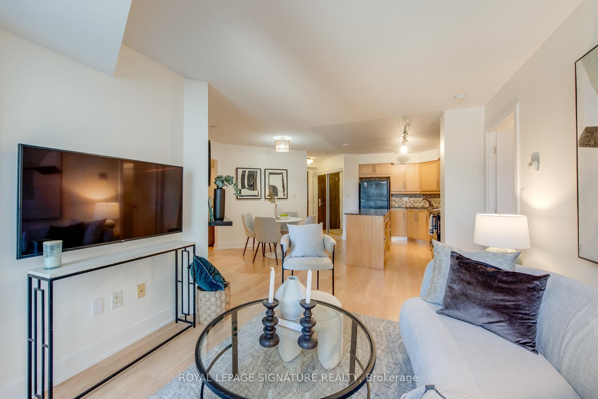 









20


Blue Jays

Way, 1401,
Toronto,




ON
M5V 3W6

