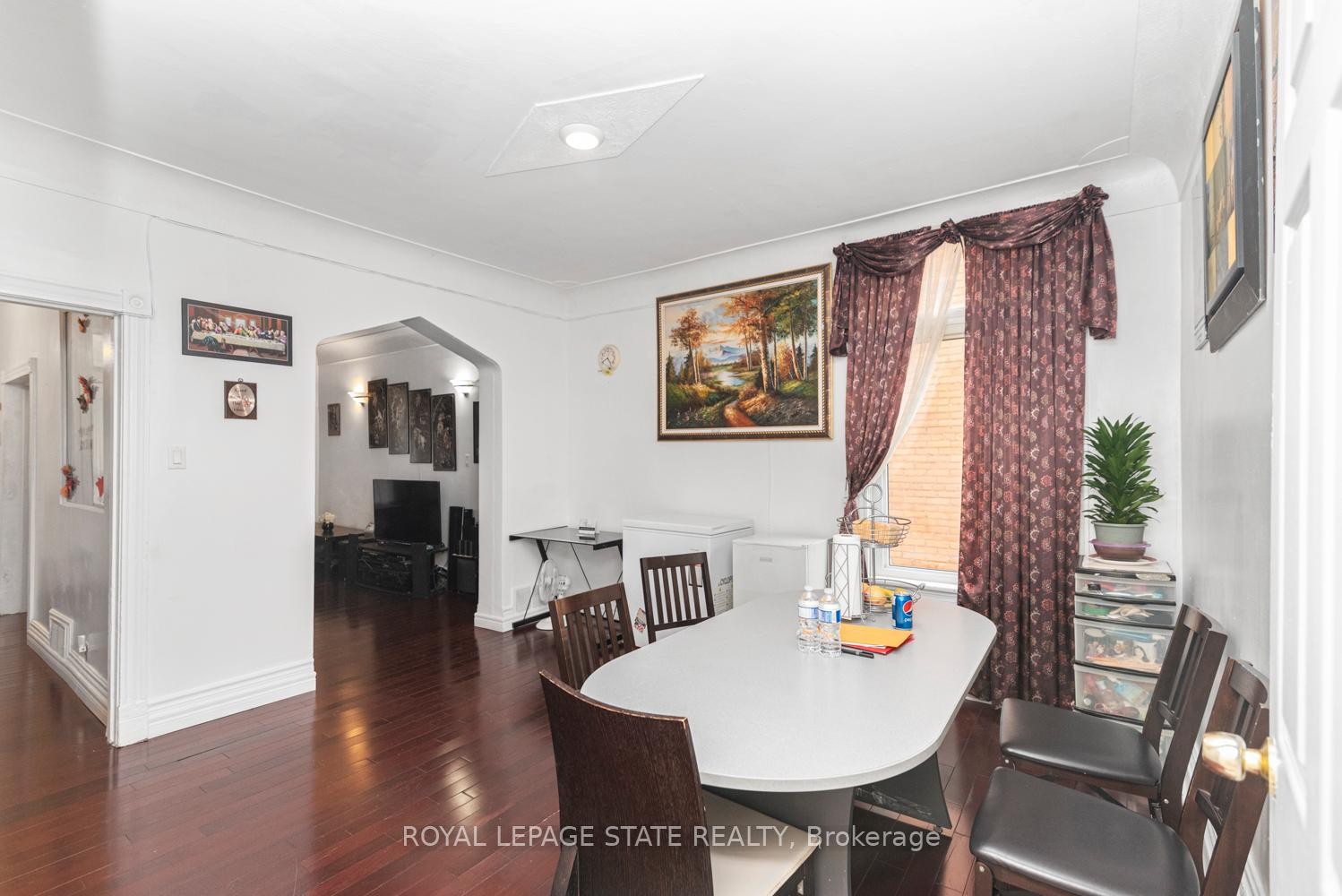 









47


Clyde

Street,
Hamilton,




ON
L8L 5R5

