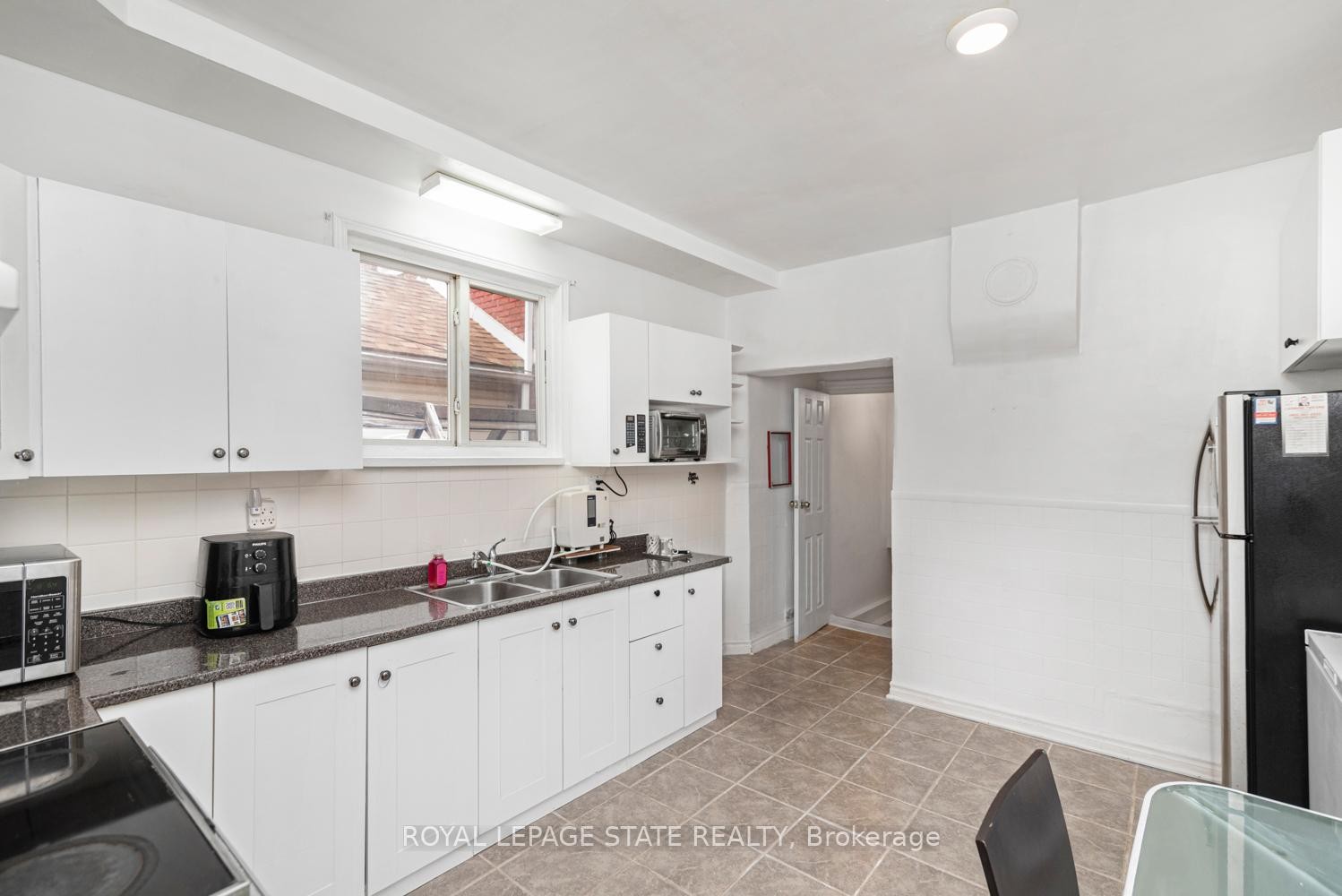 









47


Clyde

Street,
Hamilton,




ON
L8L 5R5

