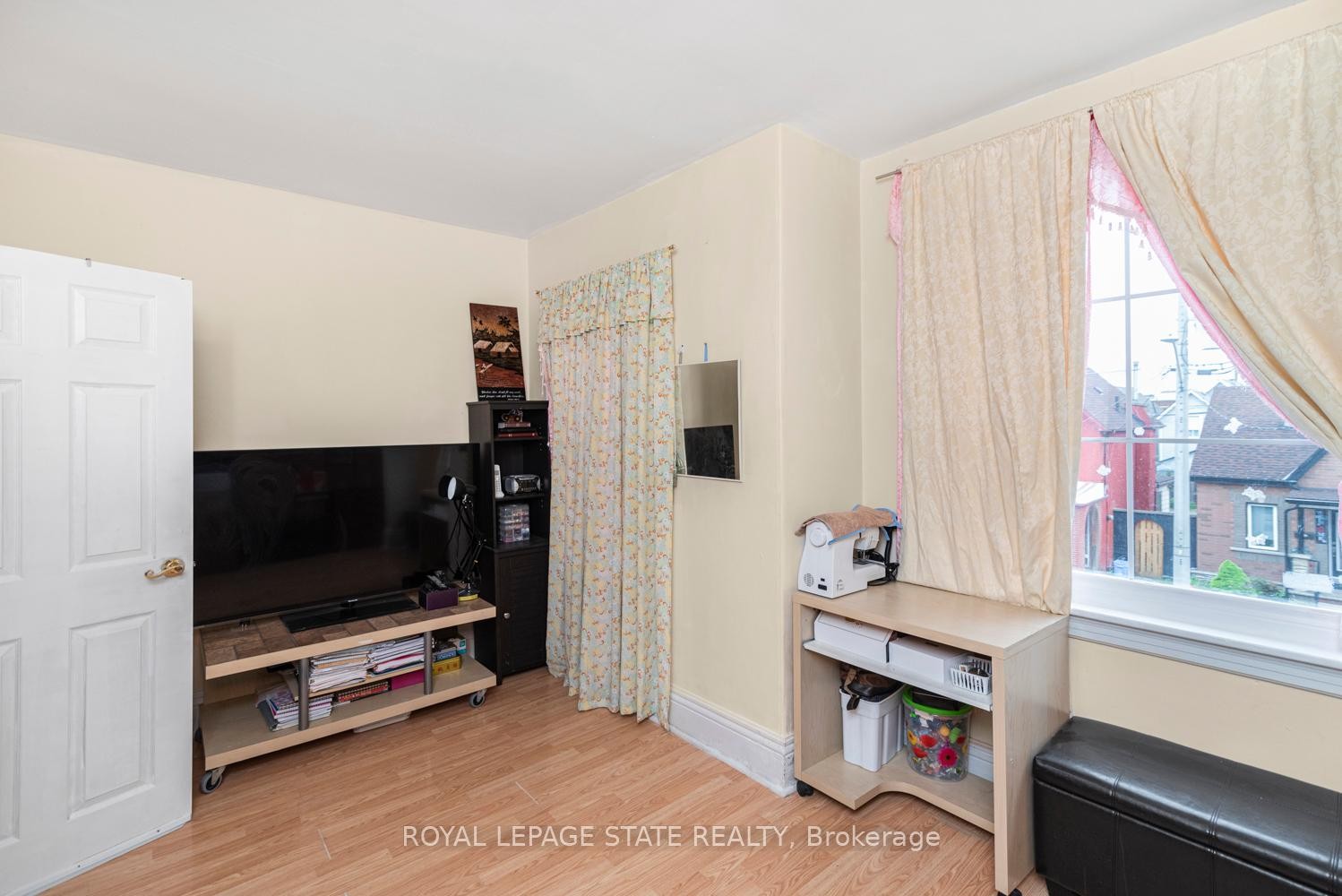 









47


Clyde

Street,
Hamilton,




ON
L8L 5R5


