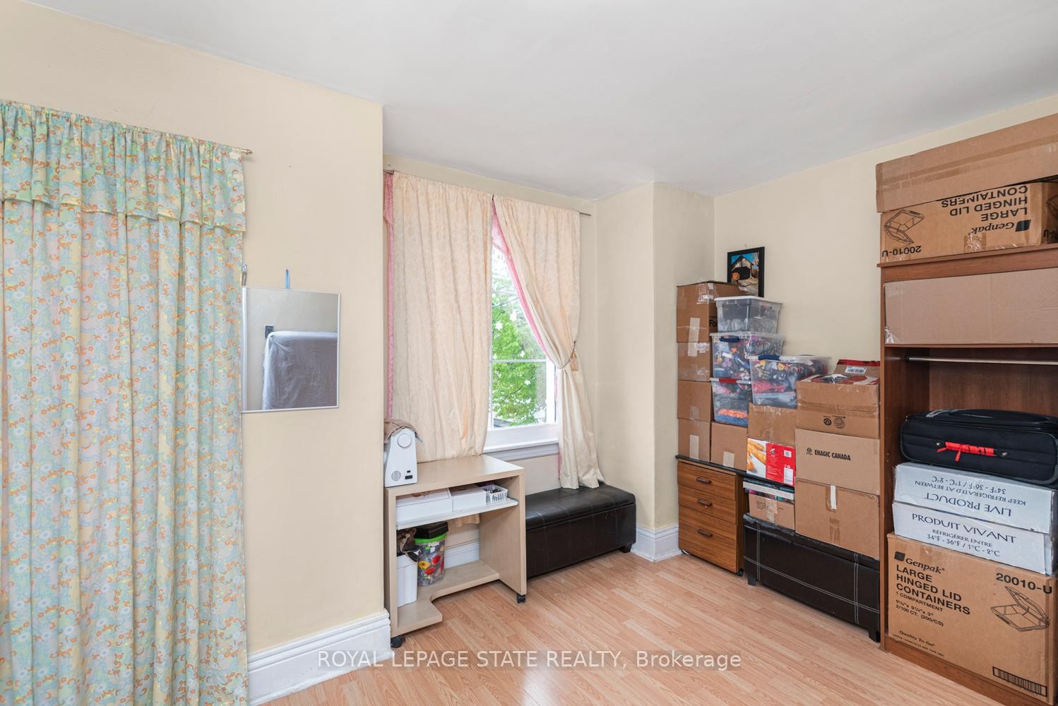 









47


Clyde

Street,
Hamilton,




ON
L8L 5R5

