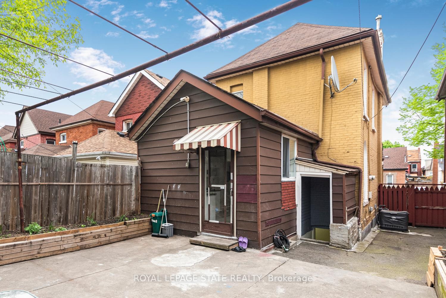









47


Clyde

Street,
Hamilton,




ON
L8L 5R5

