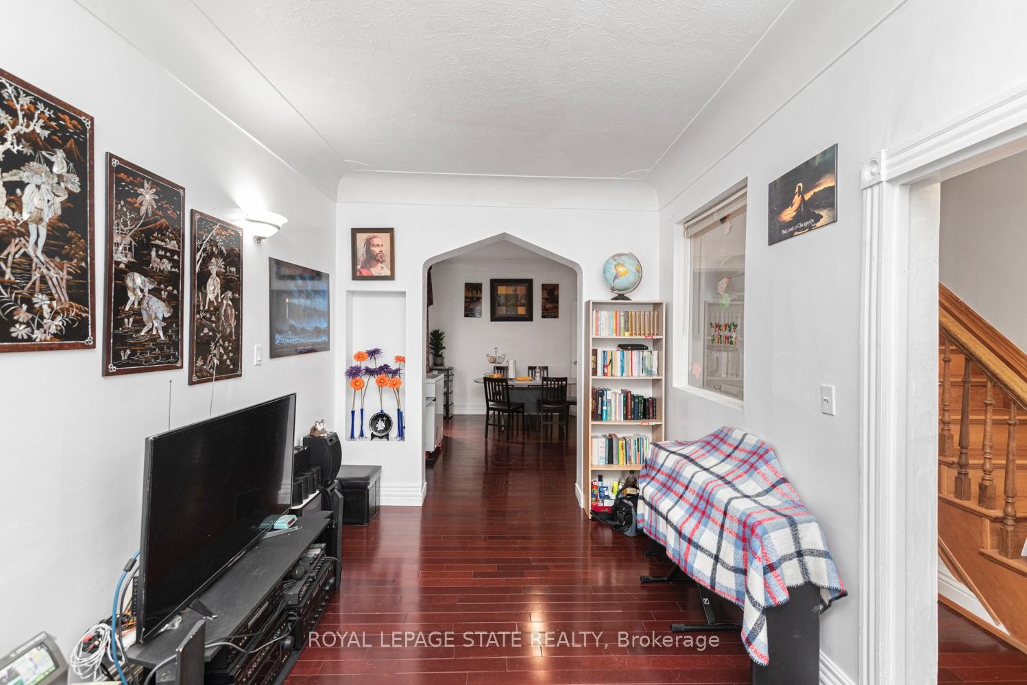 









47


Clyde

Street,
Hamilton,




ON
L8L 5R5

