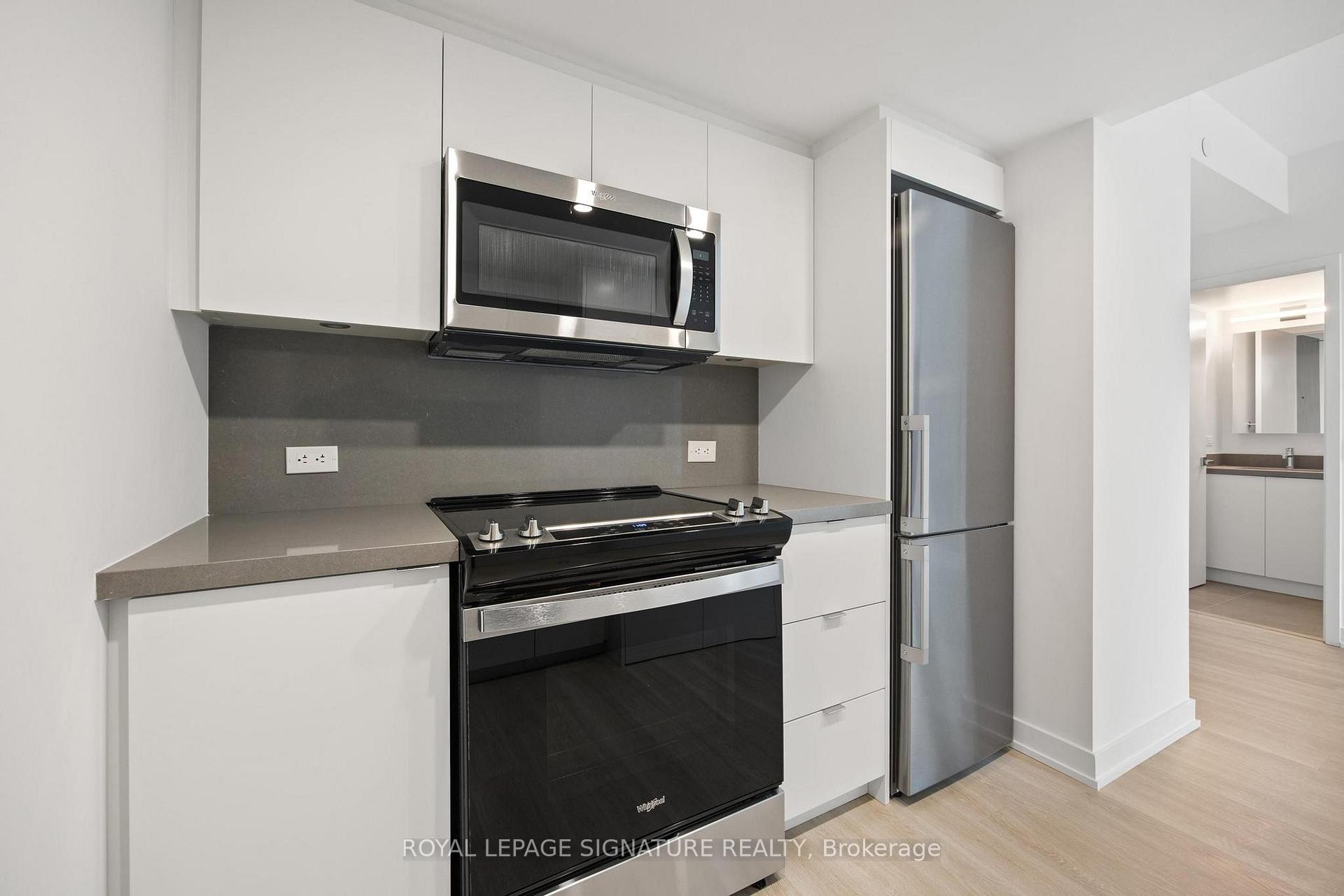 









30


Tretti

Way, 824,
Toronto,




ON
M3H 0E3

