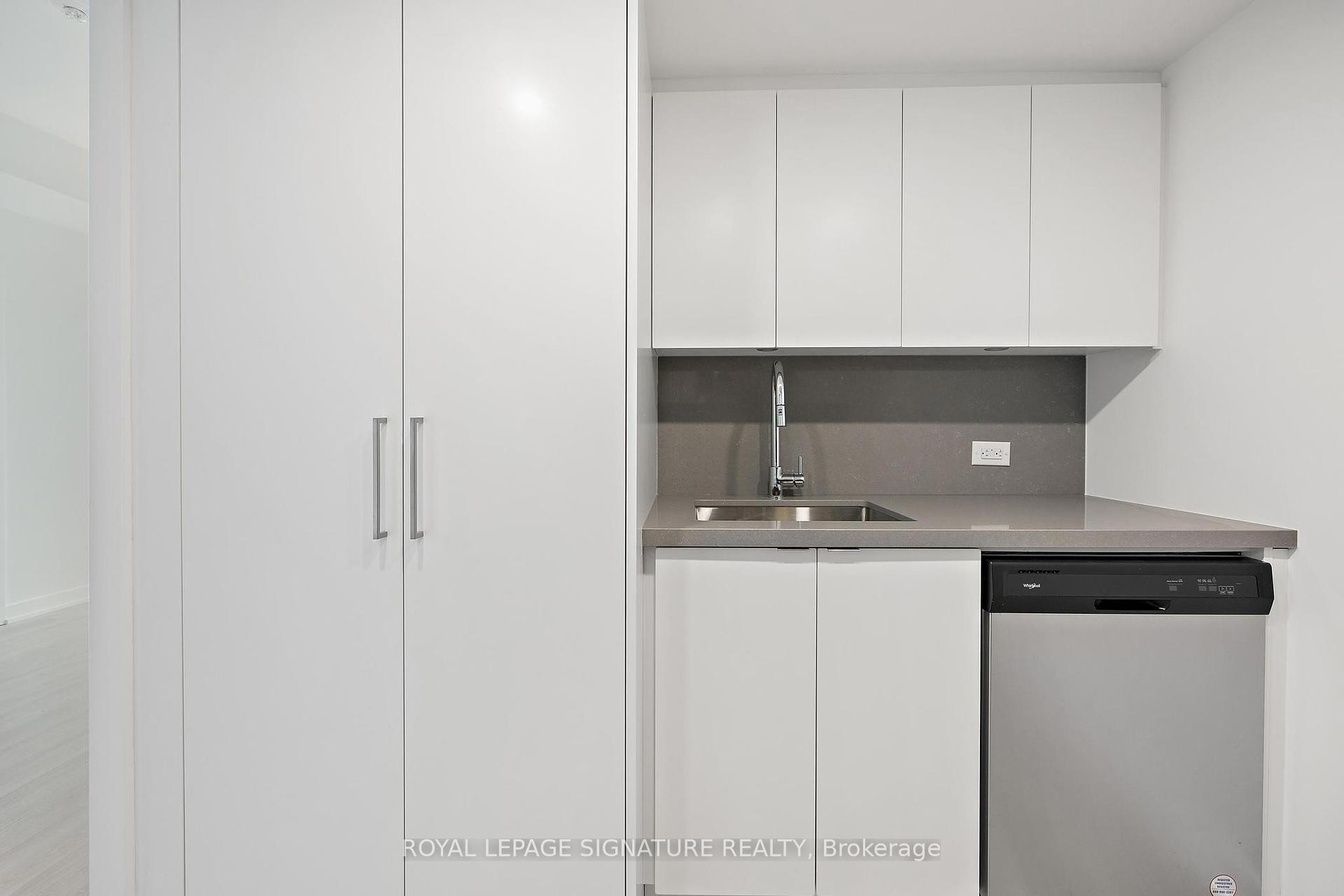 









30


Tretti

Way, 824,
Toronto,




ON
M3H 0E3

