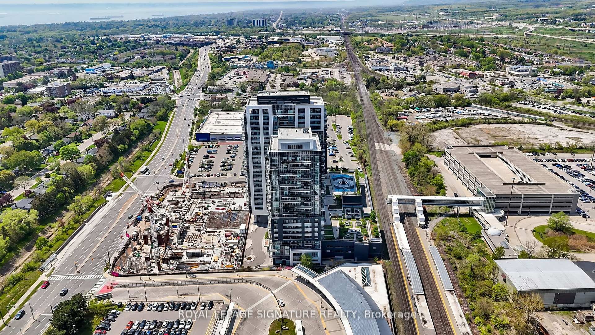 









2081


Fairview

Street, 610,
Burlington,




ON
L7R 0E4

